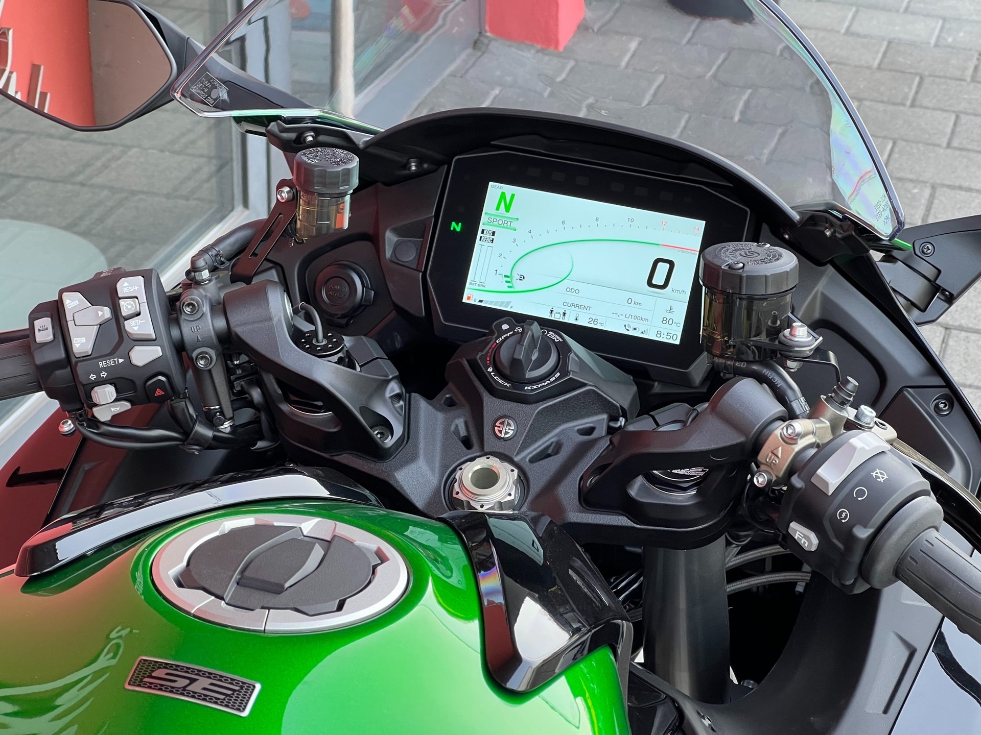 KAWASAKI Ninja H2 SX SE ABS-image-12