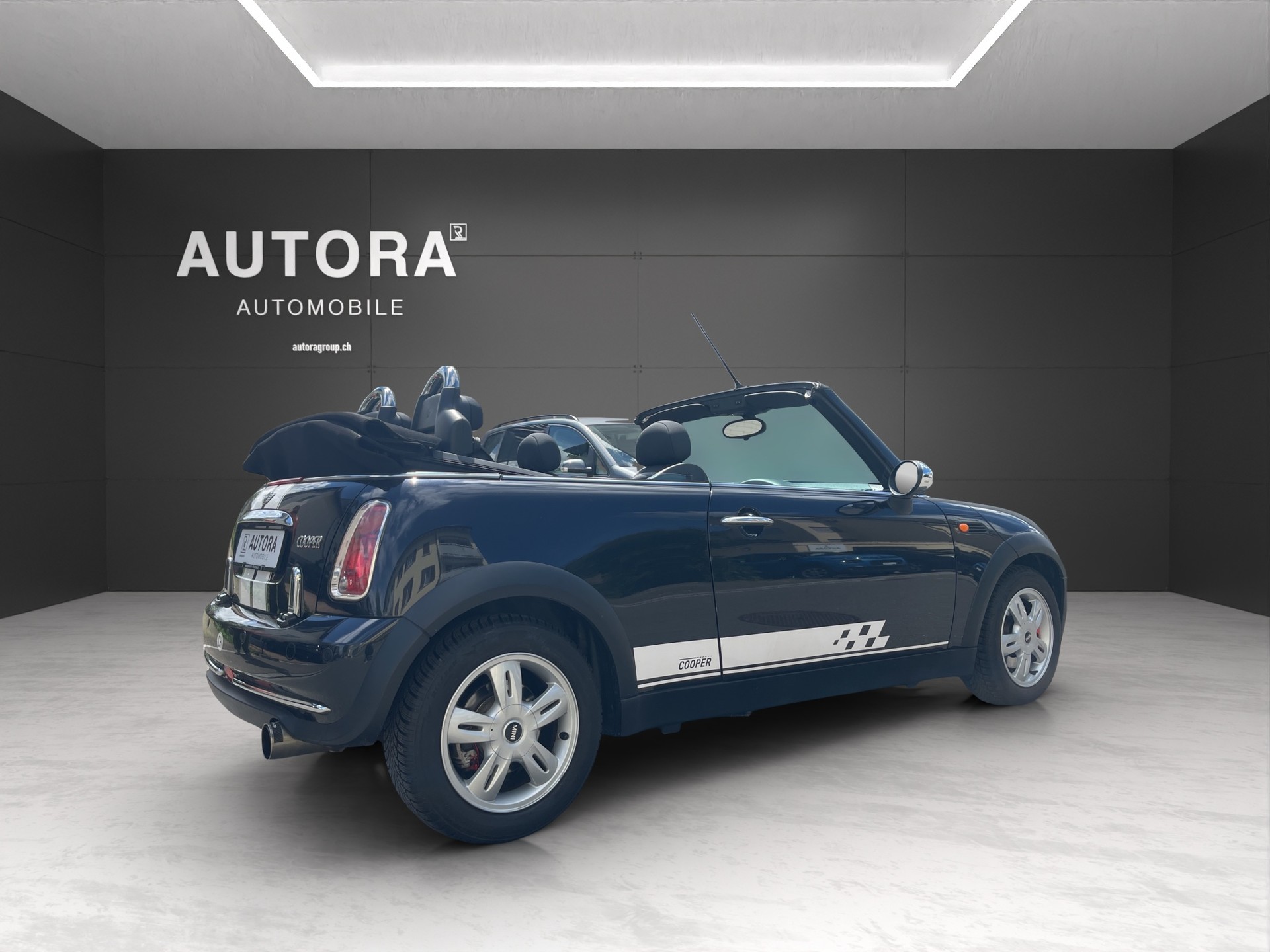 MINI Cooper Cabriolet-image-6