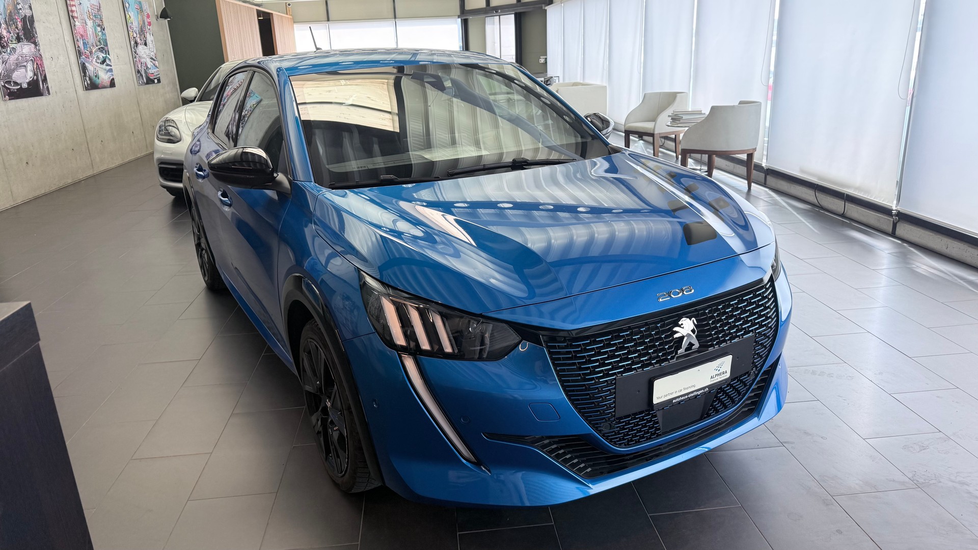 PEUGEOT 208 e-GT-showroom-element-1