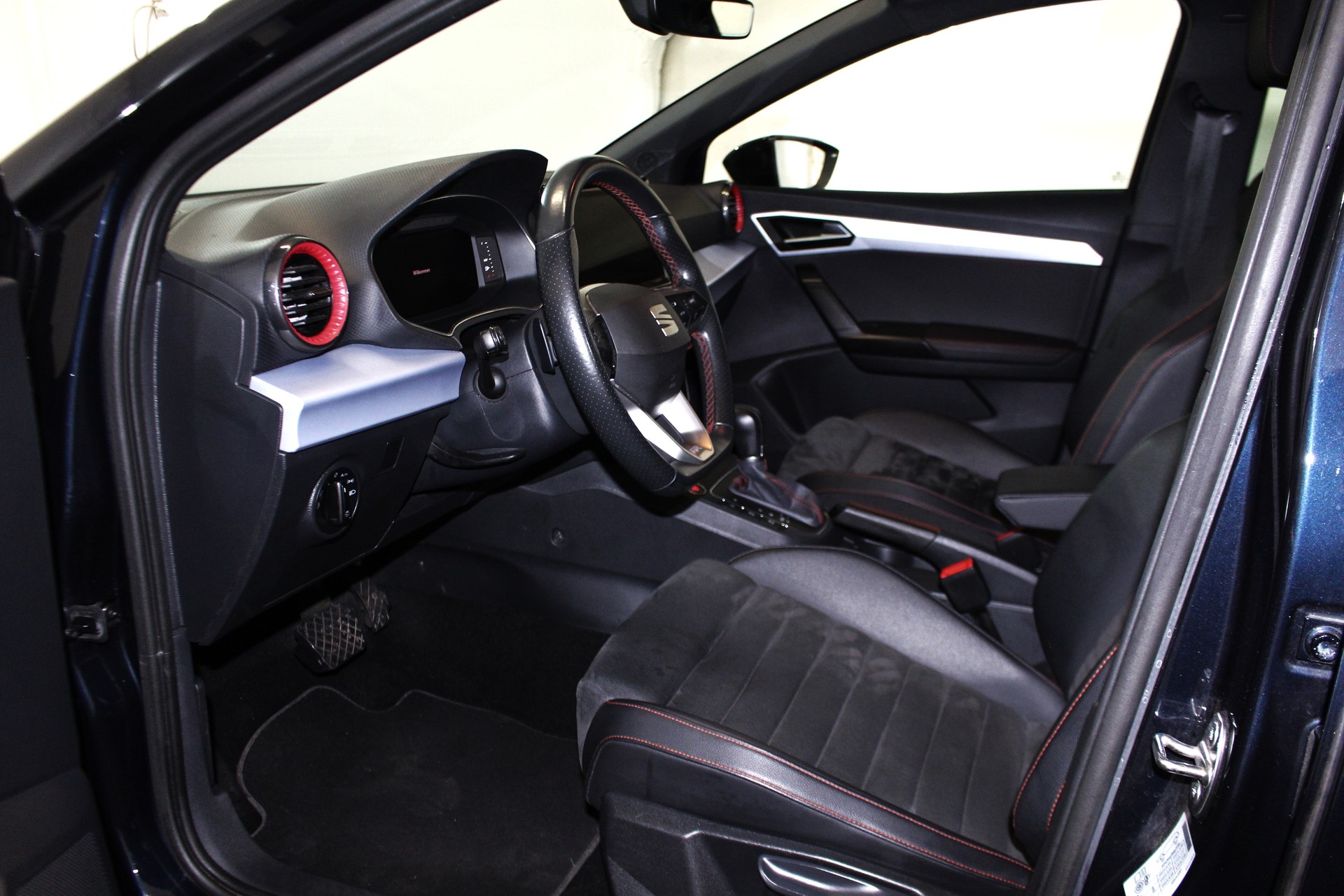 SEAT Ibiza 1.0 TSI 110 FR DSG-image-6