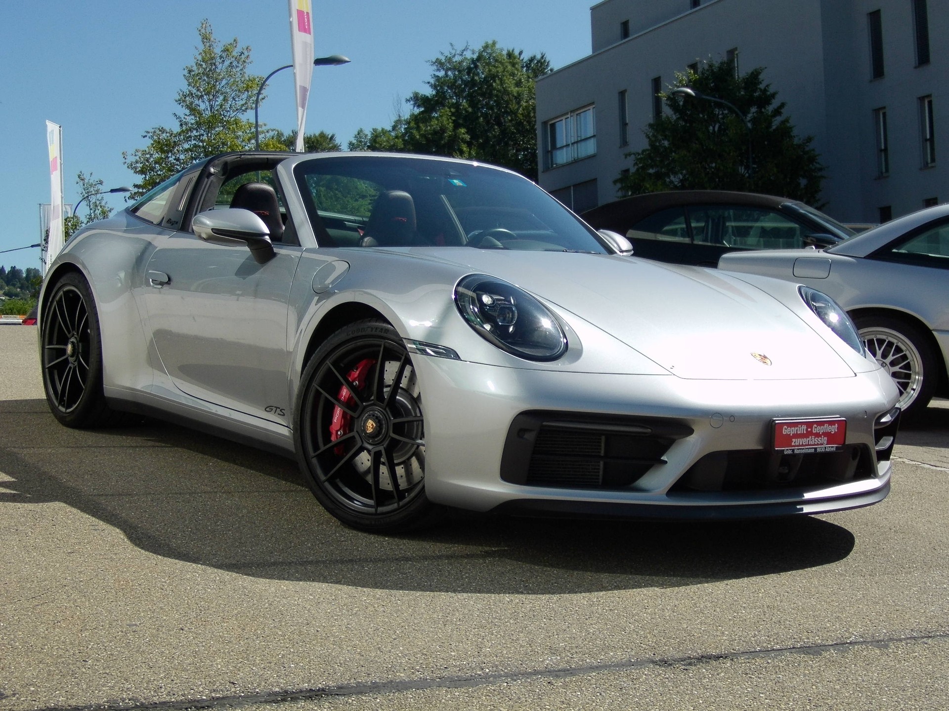 PORSCHE 911 Targa 4 GTS PDK-image-4