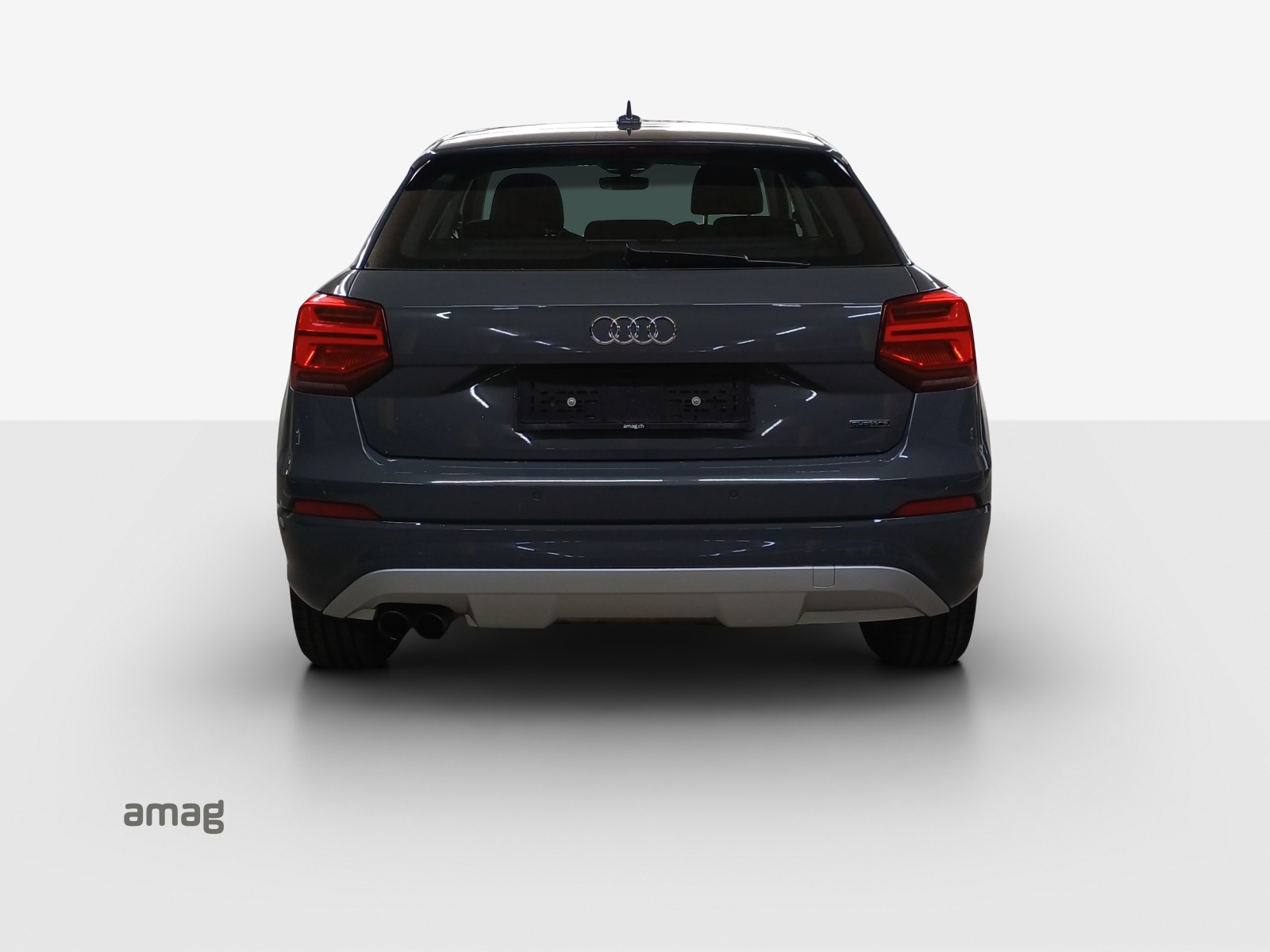 AUDI Q2 2.0 TFSI sport quattro S-tronic-showroom-element-3