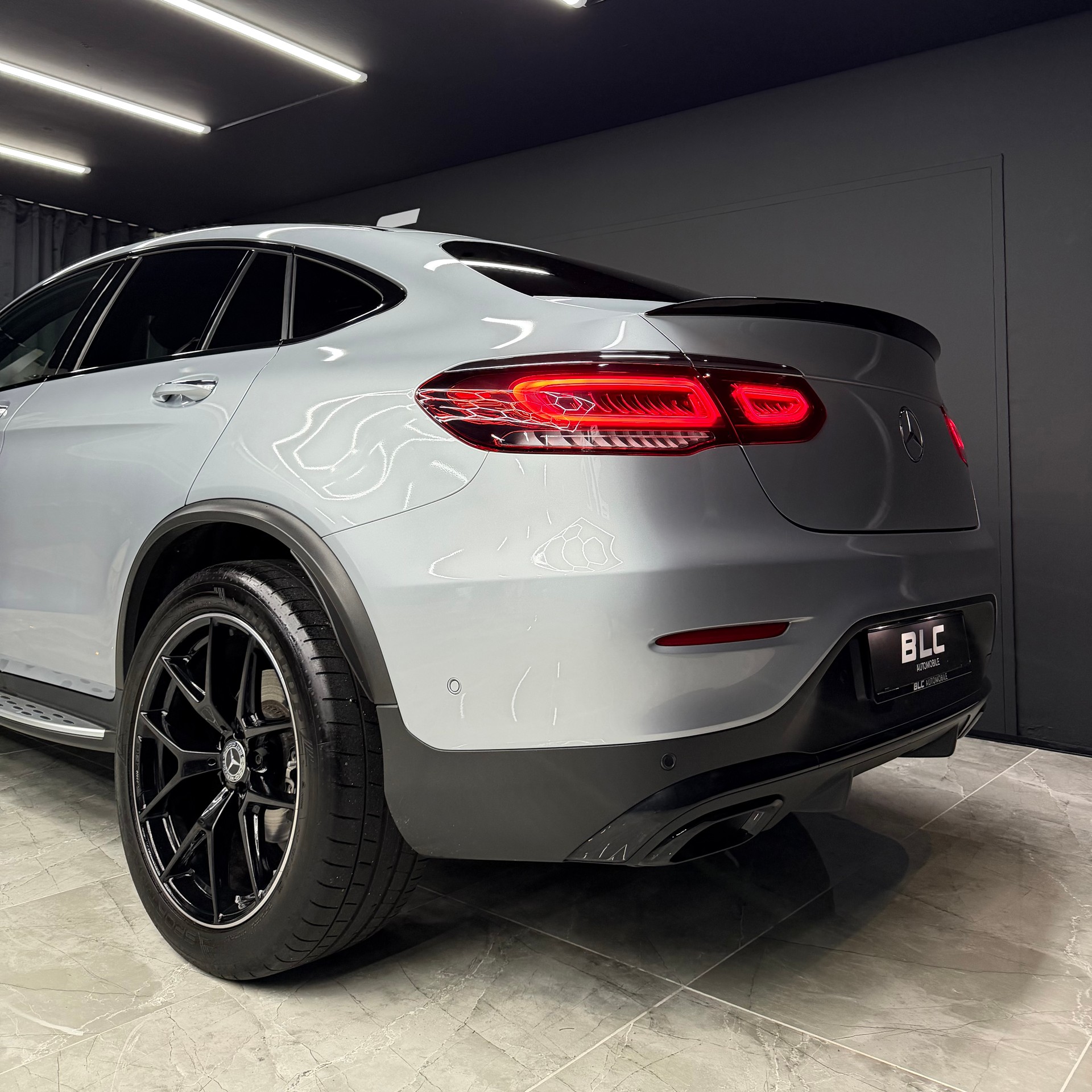 MERCEDES-BENZ GLC Coupé 220 d AMG Line 4Matic 9G-Tronic-image-6