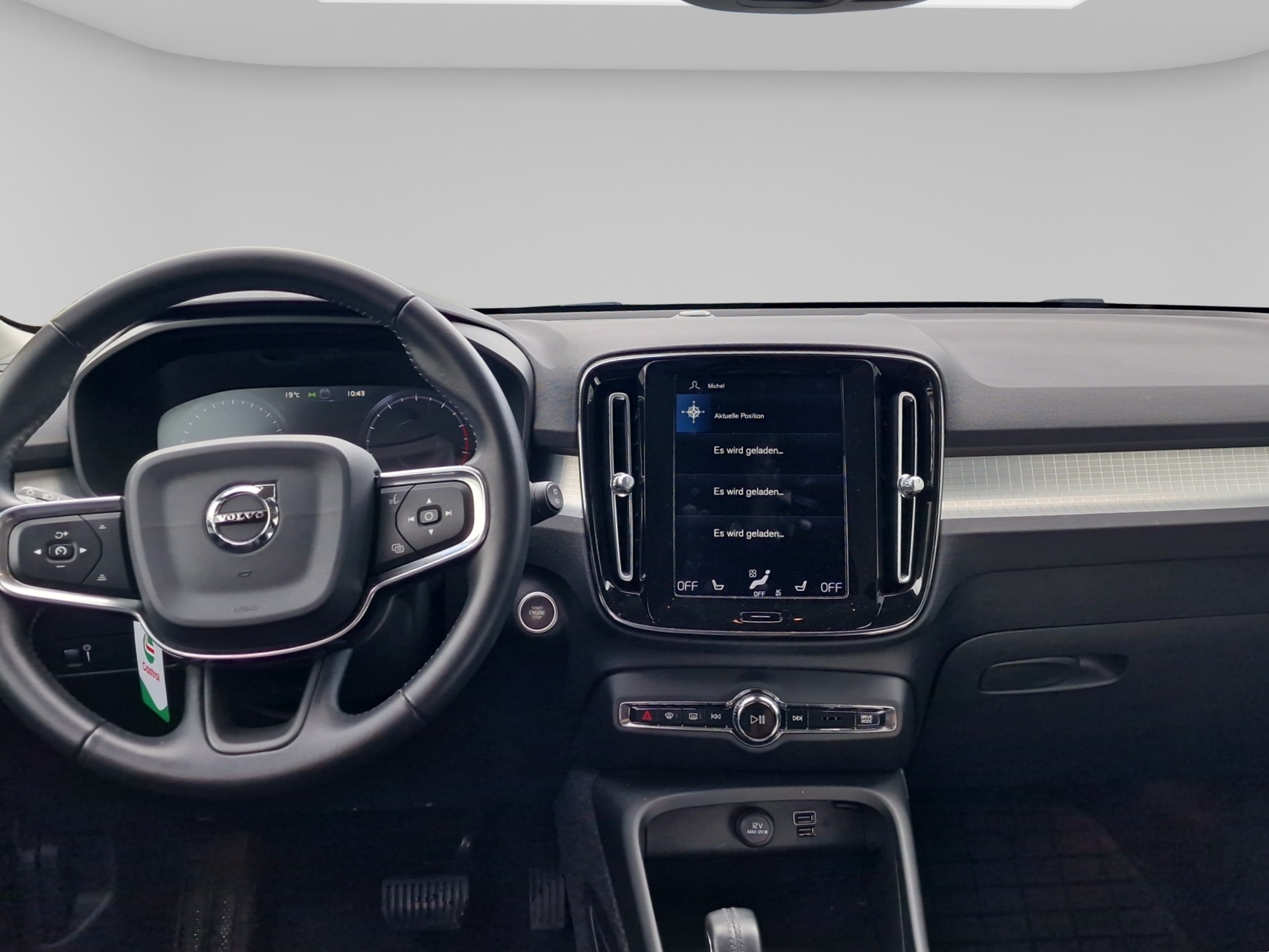 VOLVO XC40 1.5 T3 Momentum-image-10