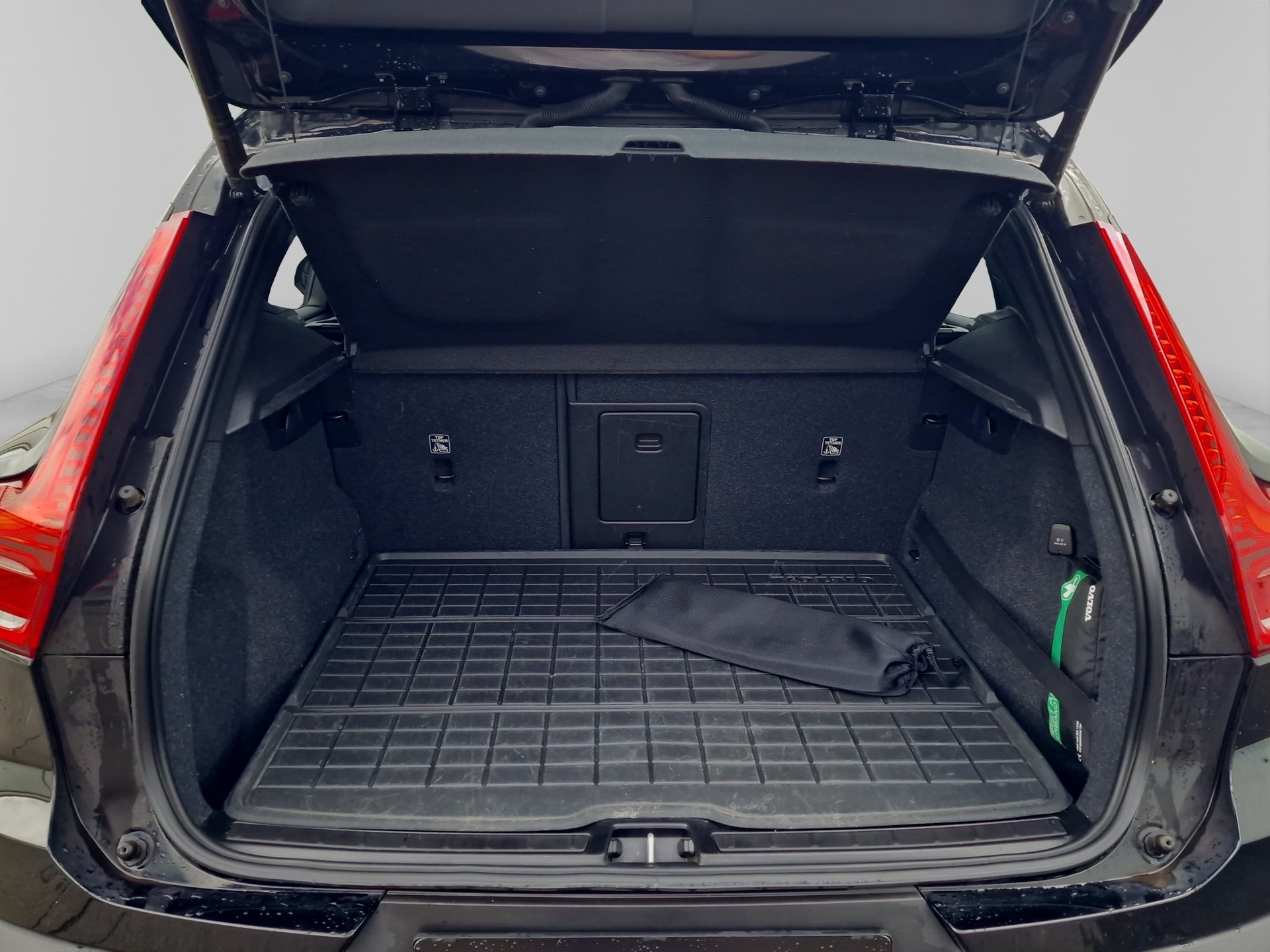 VOLVO XC40 1.5 T3 Momentum-image-15