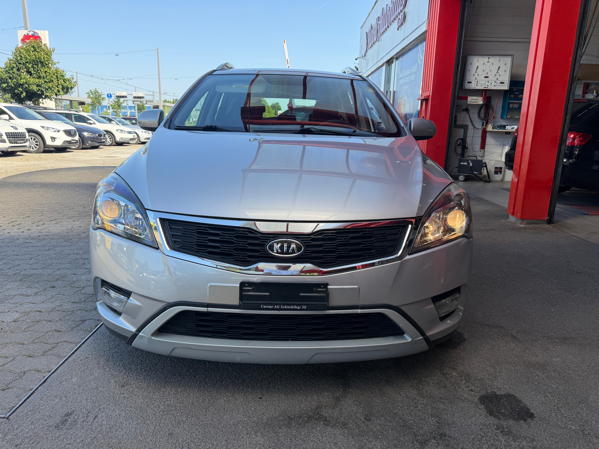 KIA Cee'd Sporty Wagon 1.4 16V Basic-showroom-element-1