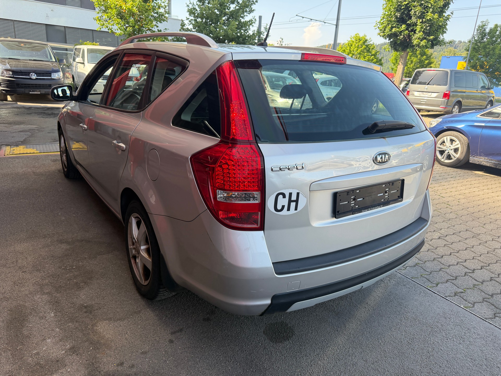 KIA Cee'd Sporty Wagon 1.4 16V Basic-image-6