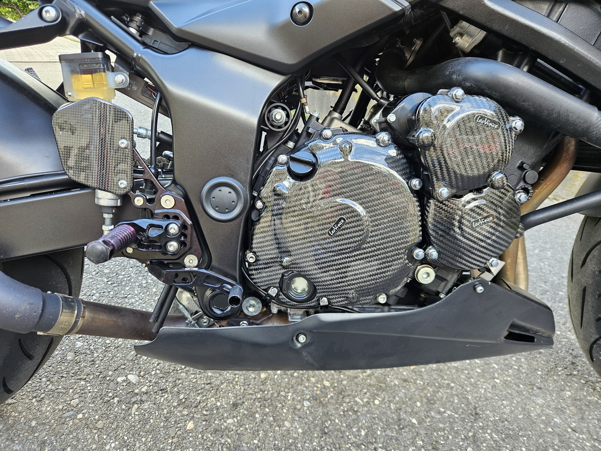 SUZUKI GSR 750 ABS-image-7