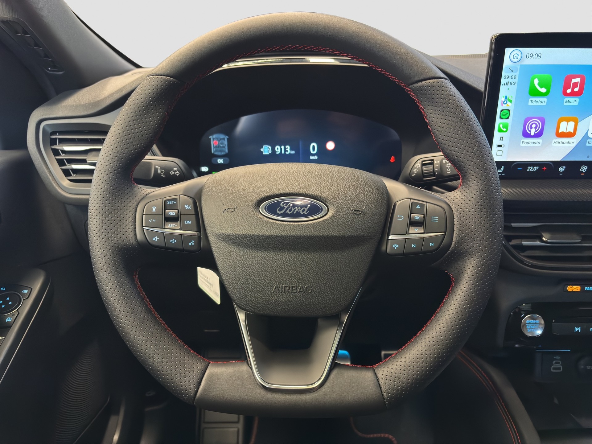 FORD Kuga 2.5 FHEV ST-Line X 4WD-image-4