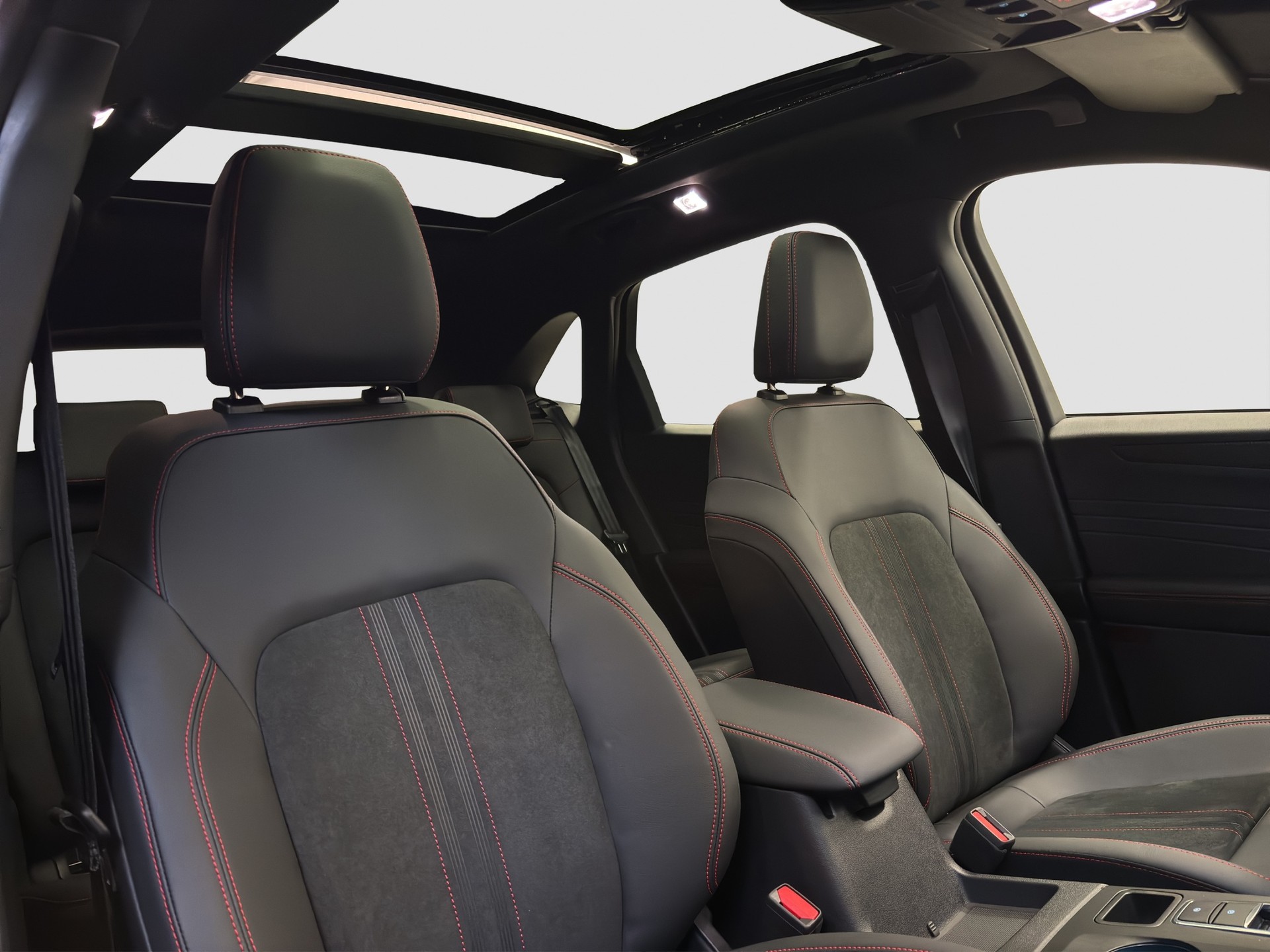 FORD Kuga 2.5 FHEV ST-Line X 4WD-image-12