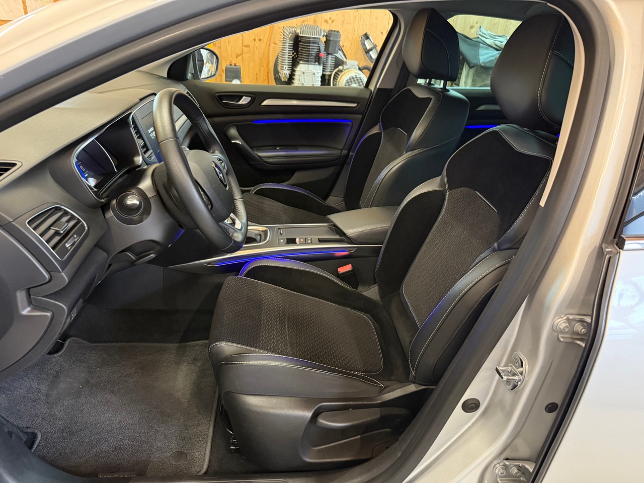 RENAULT Mégane 1.3 16V Turbo GT Line EDC-image-5