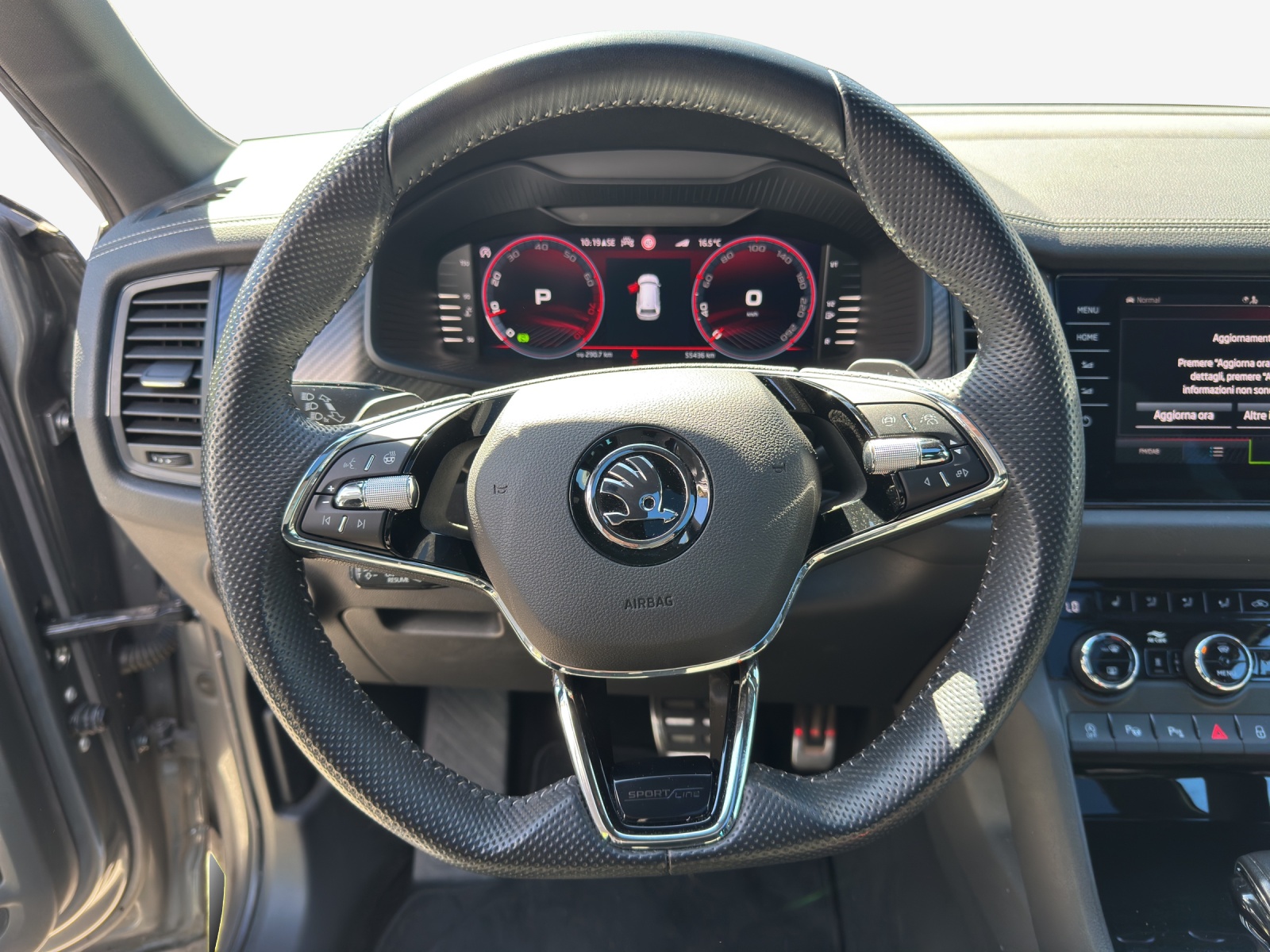 SKODA Kodiaq 2.0 TSI 4x4 SportLine-image-9