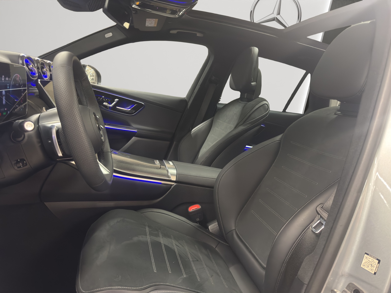 MERCEDES-BENZ GLC 400 e 4Matic EQ Star 9G-Tronic-showroom-element-3