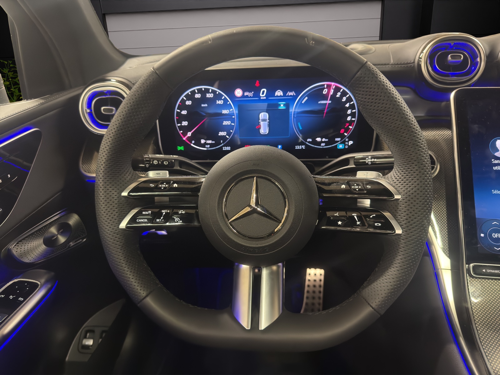 MERCEDES-BENZ GLC 400 e 4Matic EQ Star 9G-Tronic-image-11