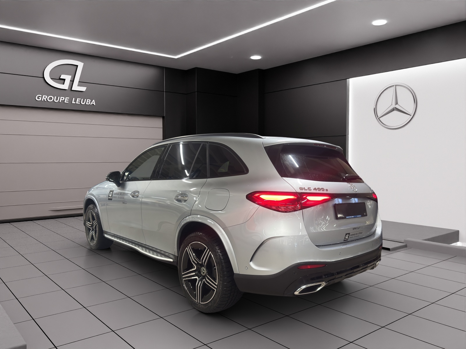 MERCEDES-BENZ GLC 400 e 4Matic EQ Star 9G-Tronic-showroom-element-2