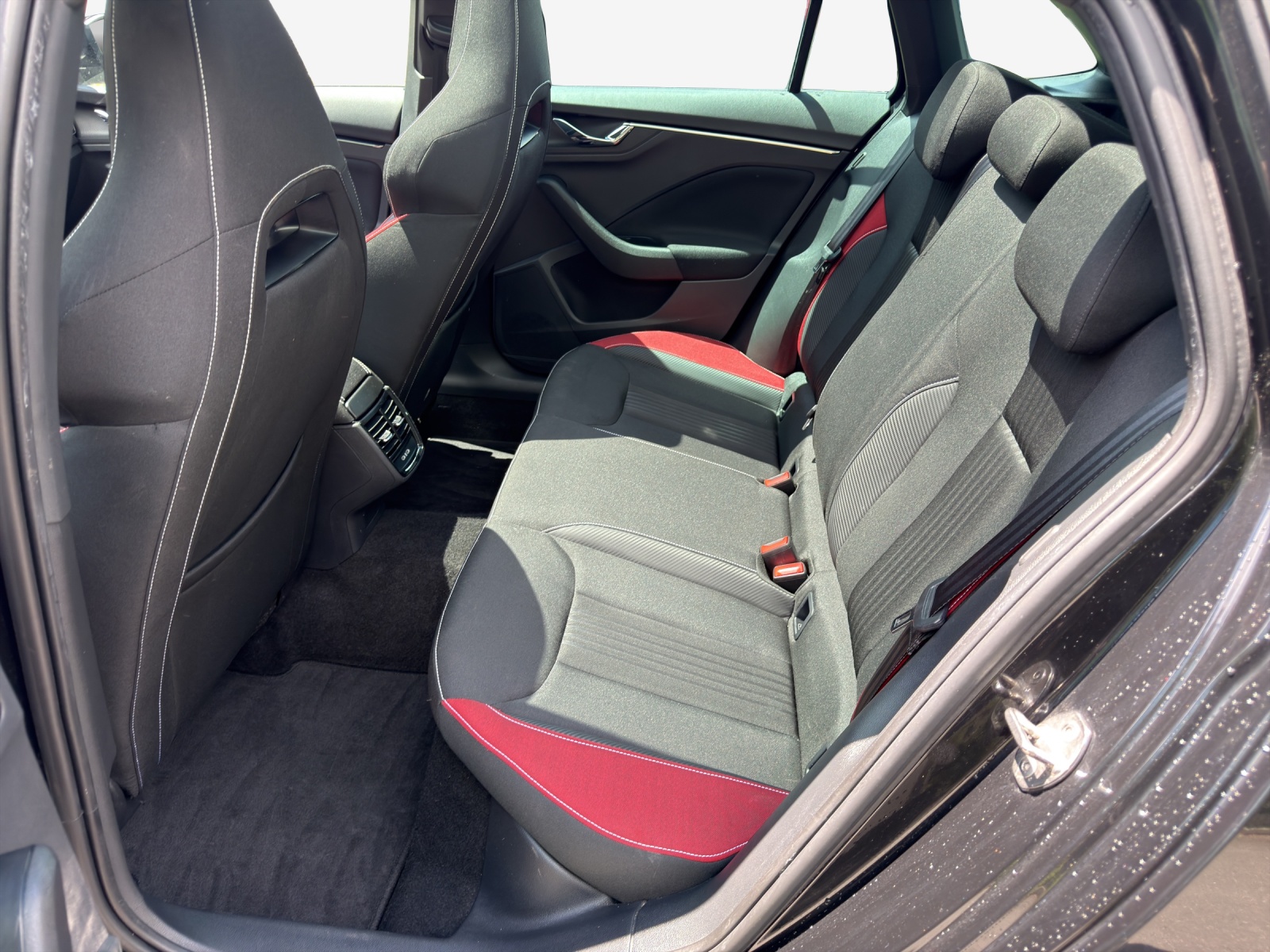 SKODA Scala 1.0 TSI Monte Carlo DSG-image-11