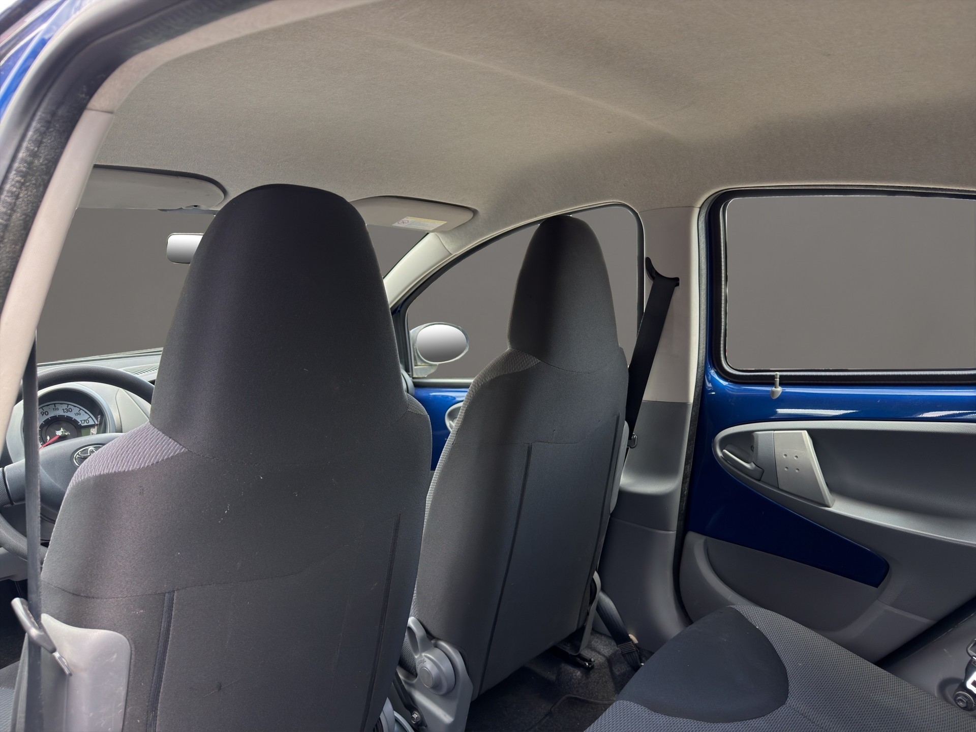 TOYOTA Aygo 1.0 Linea Terra-image-10