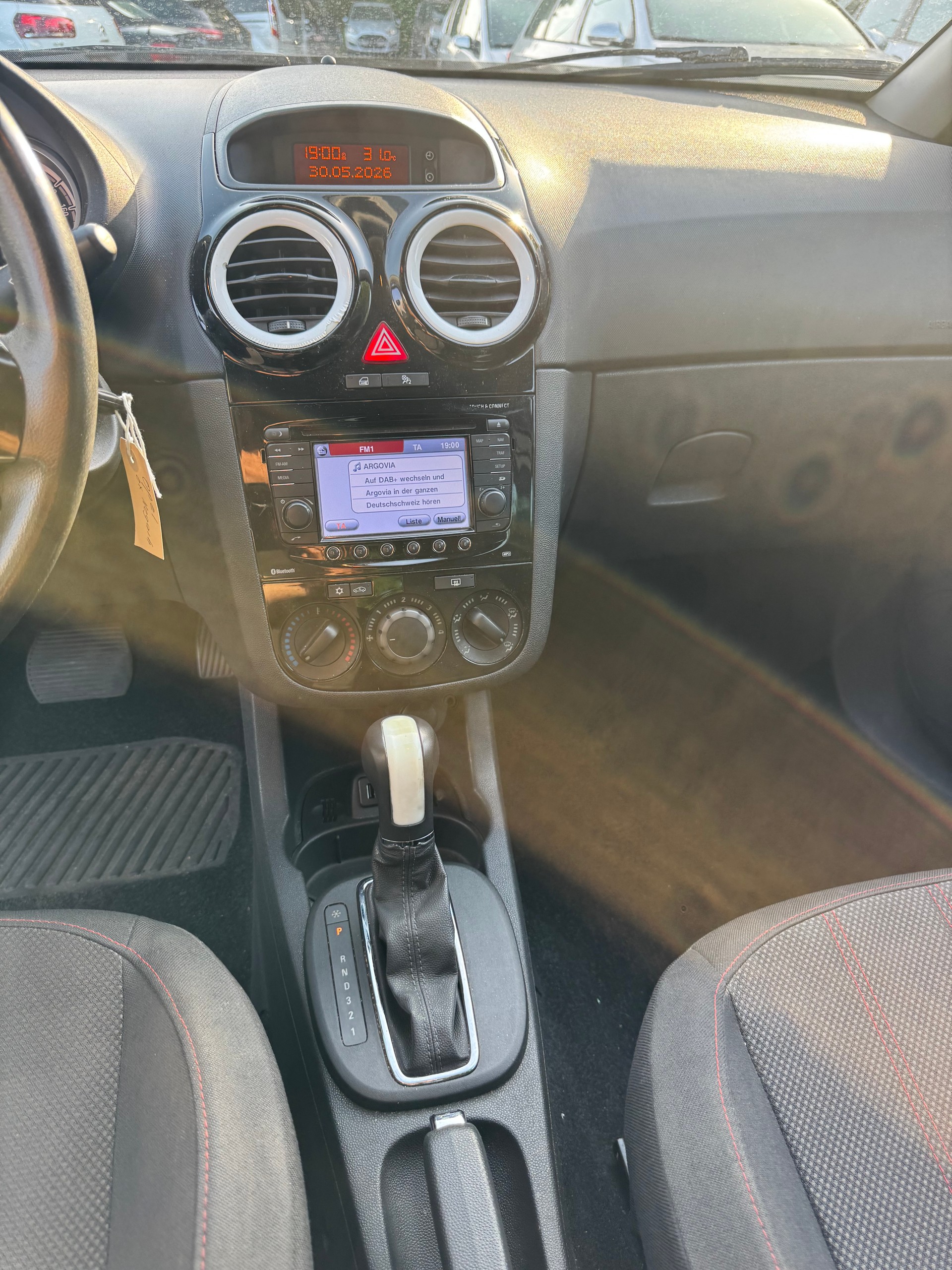 OPEL Corsa 1.4 TP Sport Automatic-image-10