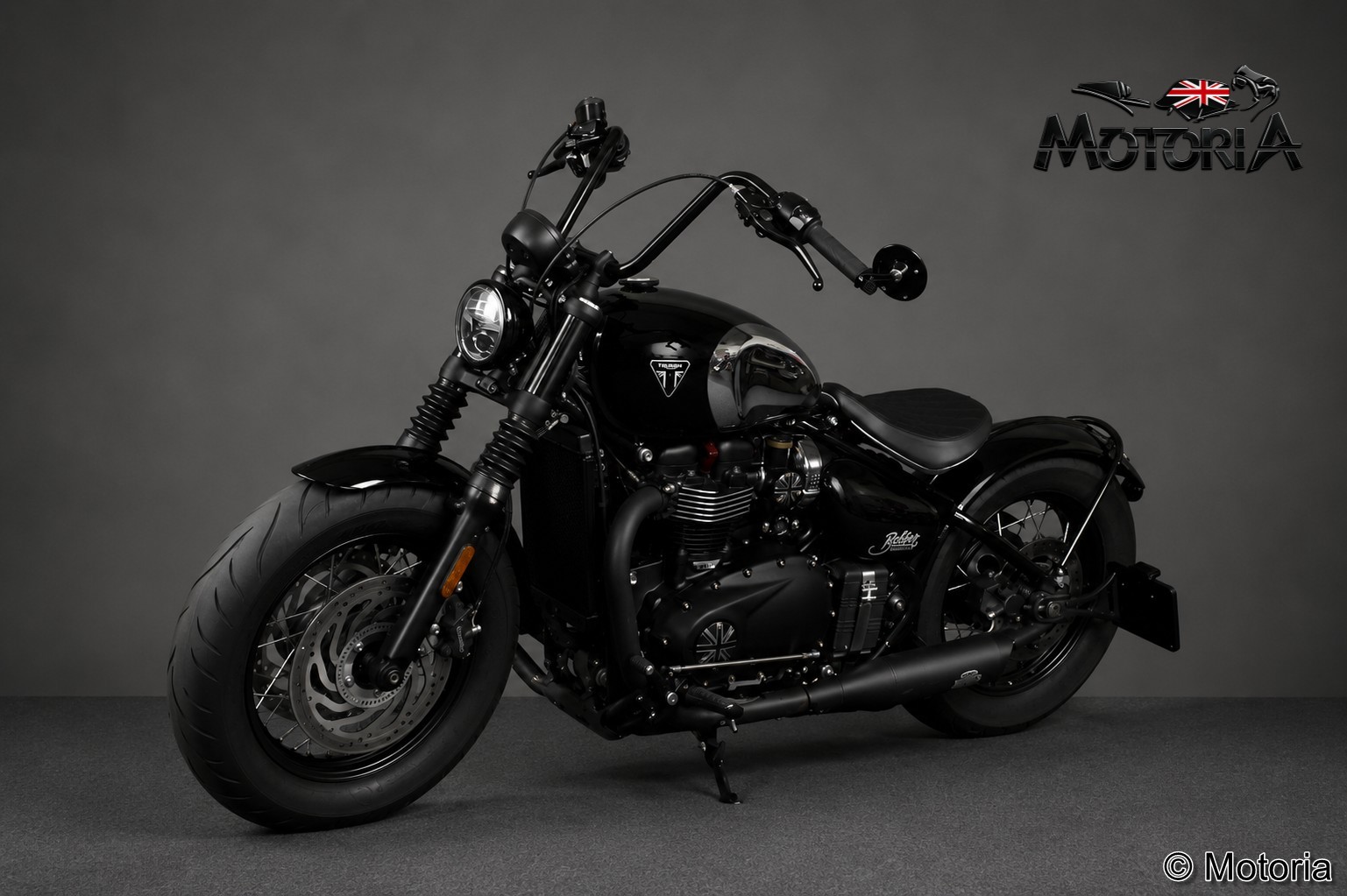 TRIUMPH Bonneville 1200 Bobber Special Edition-showroom-element-1
