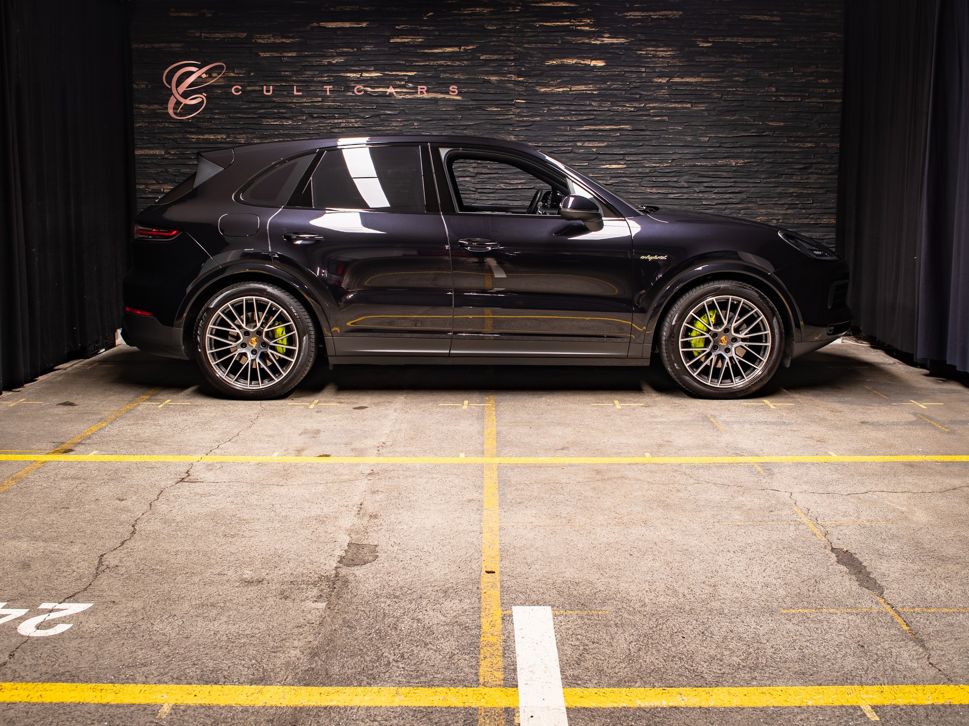 PORSCHE Cayenne E-Hybrid