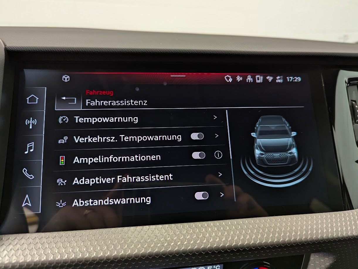 AUDI A1 Sportback 2.0 40 TFSI S Line S-Tronic*5J GAR DESIGN-SELECTION TEILLEDER-SPORTSITZE NAVI VOLL-LED*-image-17