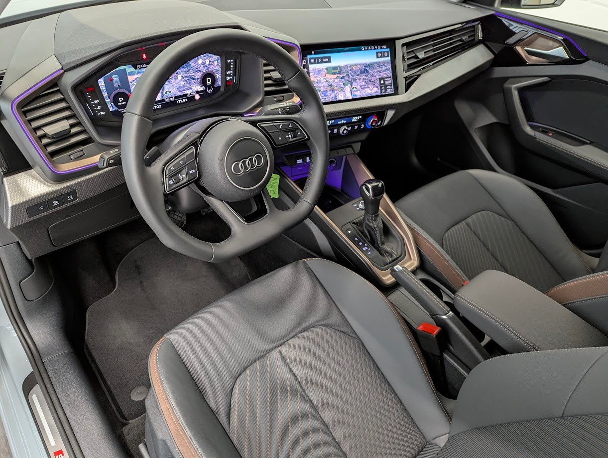 AUDI A1 Sportback 2.0 40 TFSI S Line S-Tronic*5J GAR DESIGN-SELECTION TEILLEDER-SPORTSITZE NAVI VOLL-LED*-image-6