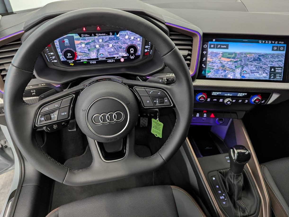 AUDI A1 Sportback 2.0 40 TFSI S Line S-Tronic*5J GAR DESIGN-SELECTION TEILLEDER-SPORTSITZE NAVI VOLL-LED*-image-7