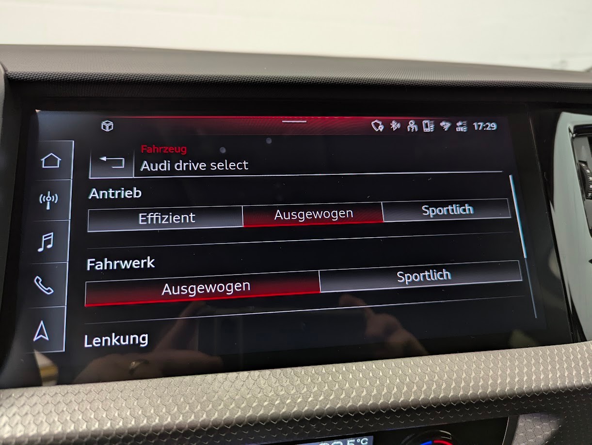 AUDI A1 Sportback 2.0 40 TFSI S Line S-Tronic*5J GAR DESIGN-SELECTION TEILLEDER-SPORTSITZE NAVI VOLL-LED*-image-15