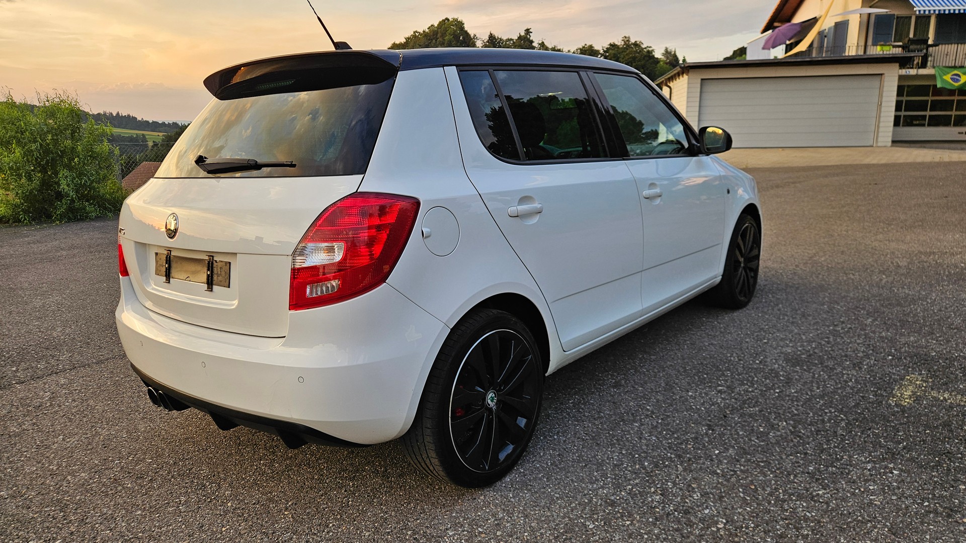 SKODA Fabia 1.4 TSI RS DSG-image-3