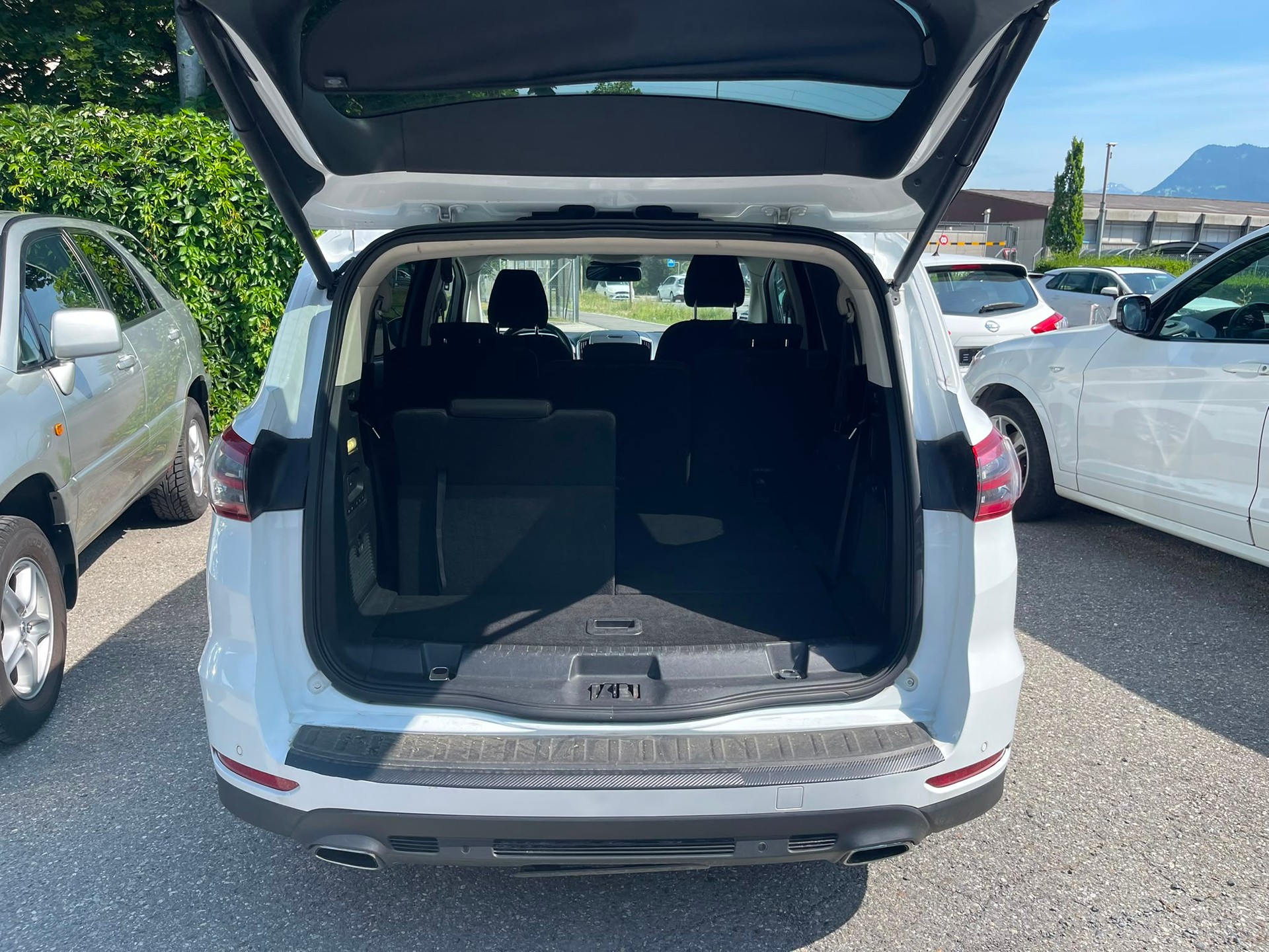 FORD S-Max 2.0 TDCi Titanium AWD PowerShift-image-12