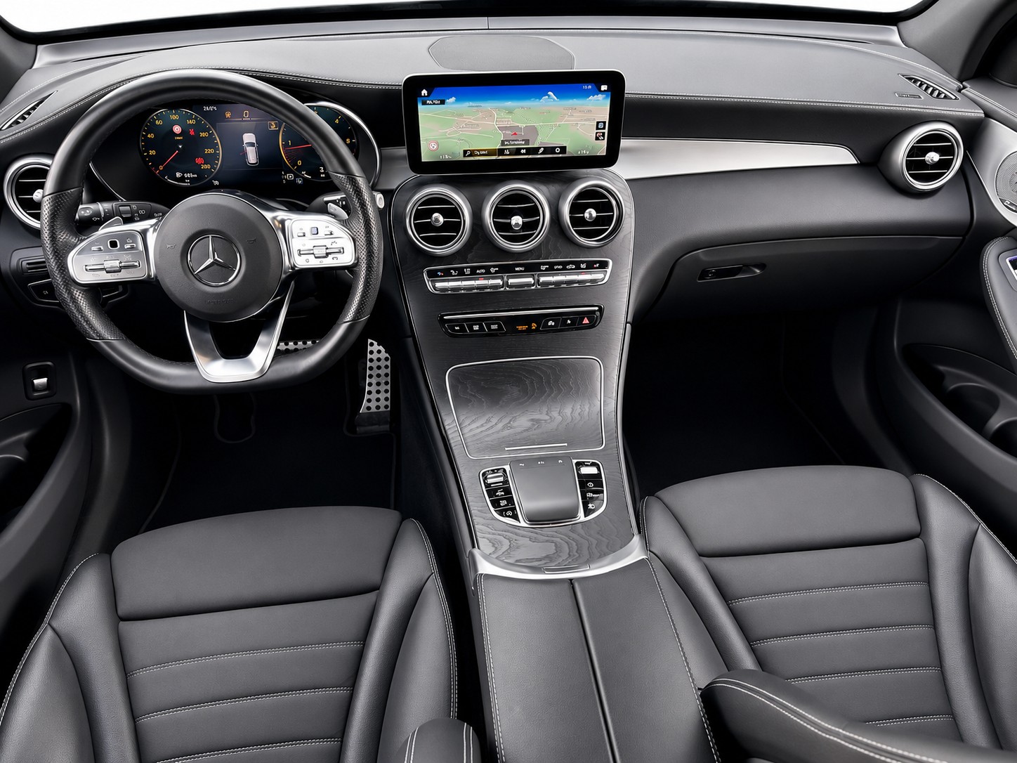 MERCEDES-BENZ GLC 220 d AMG Line 4m CH FAHRZEUG AUS 1. HAND-image-9