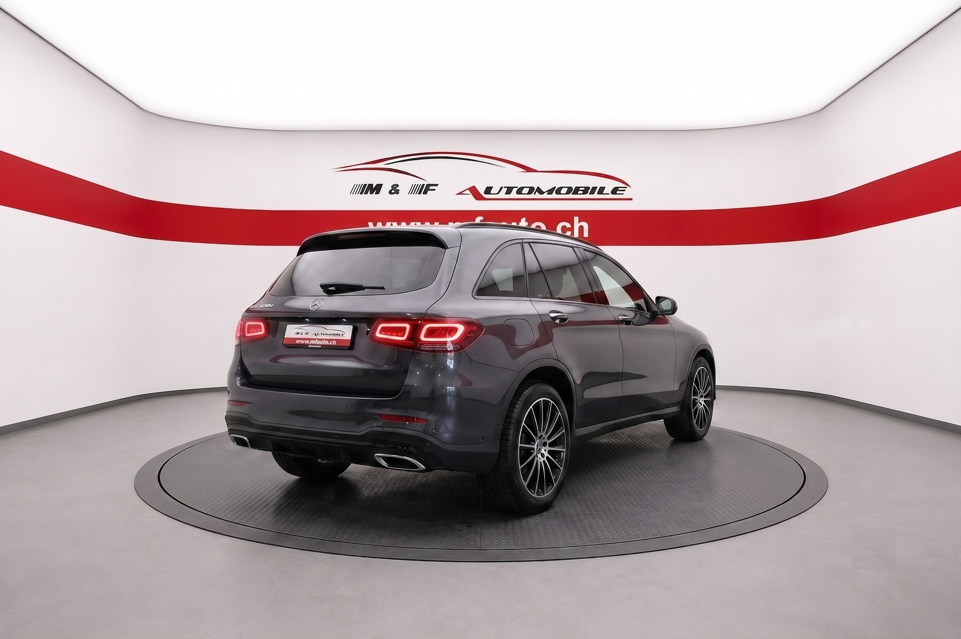 MERCEDES-BENZ GLC 220 d AMG Line 4m CH FAHRZEUG AUS 1. HAND-image-5