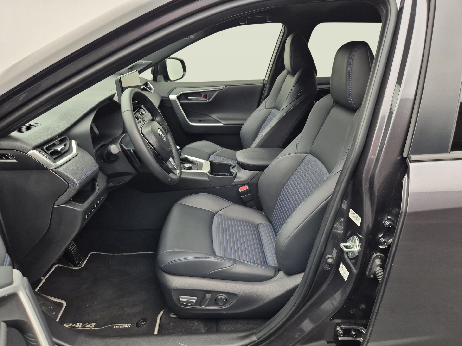 TOYOTA RAV4 2.5 HEV Style-showroom-element-2