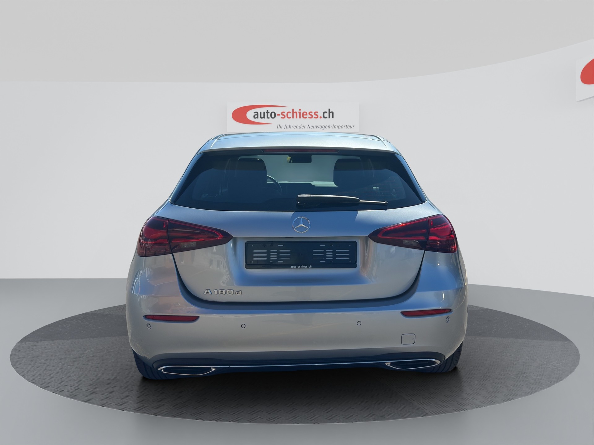 MERCEDES-BENZ A 180 d 8G-DCT PROGRESSIVE-showroom-element-3