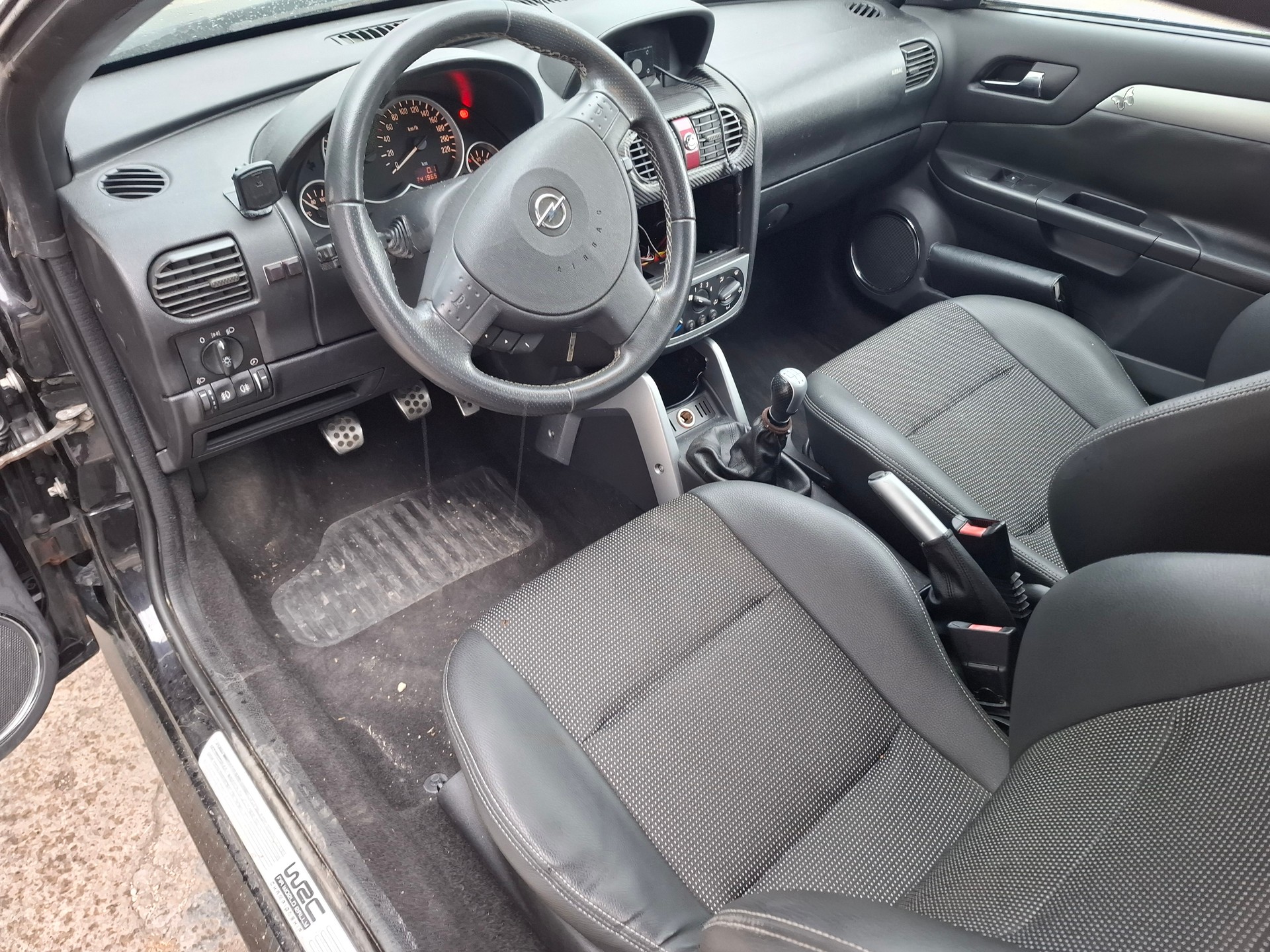 OPEL Tigra 1.8 Enjoy-image-8