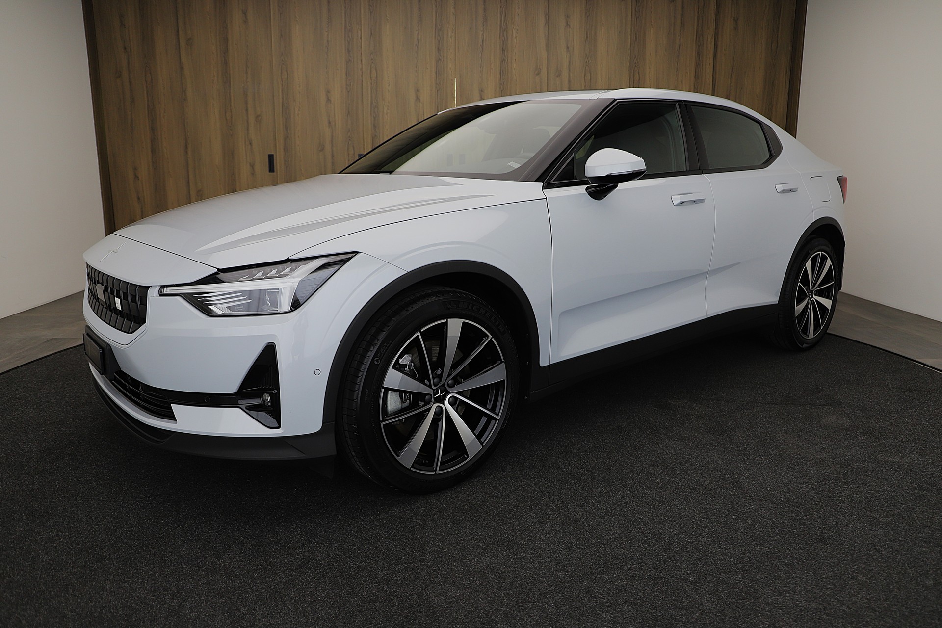 POLESTAR Polestar 2 Long Range Dual 78 kWh ** Performance Leistungssteigerung auf 476 PS **