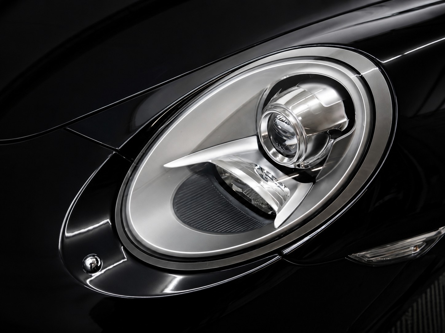 PORSCHE 911 Carrera 4S PDK 911R-Design-showroom-element-3