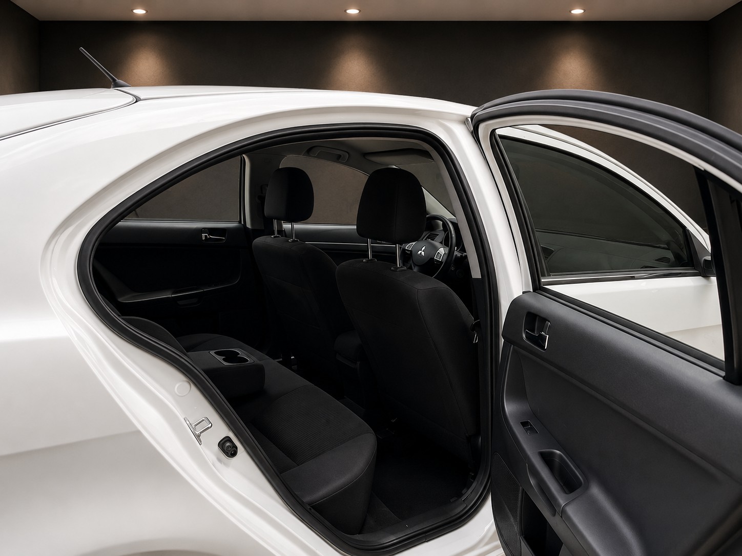 MITSUBISHI Lancer Sportback 1.8 Invite CVT Automat-image-9