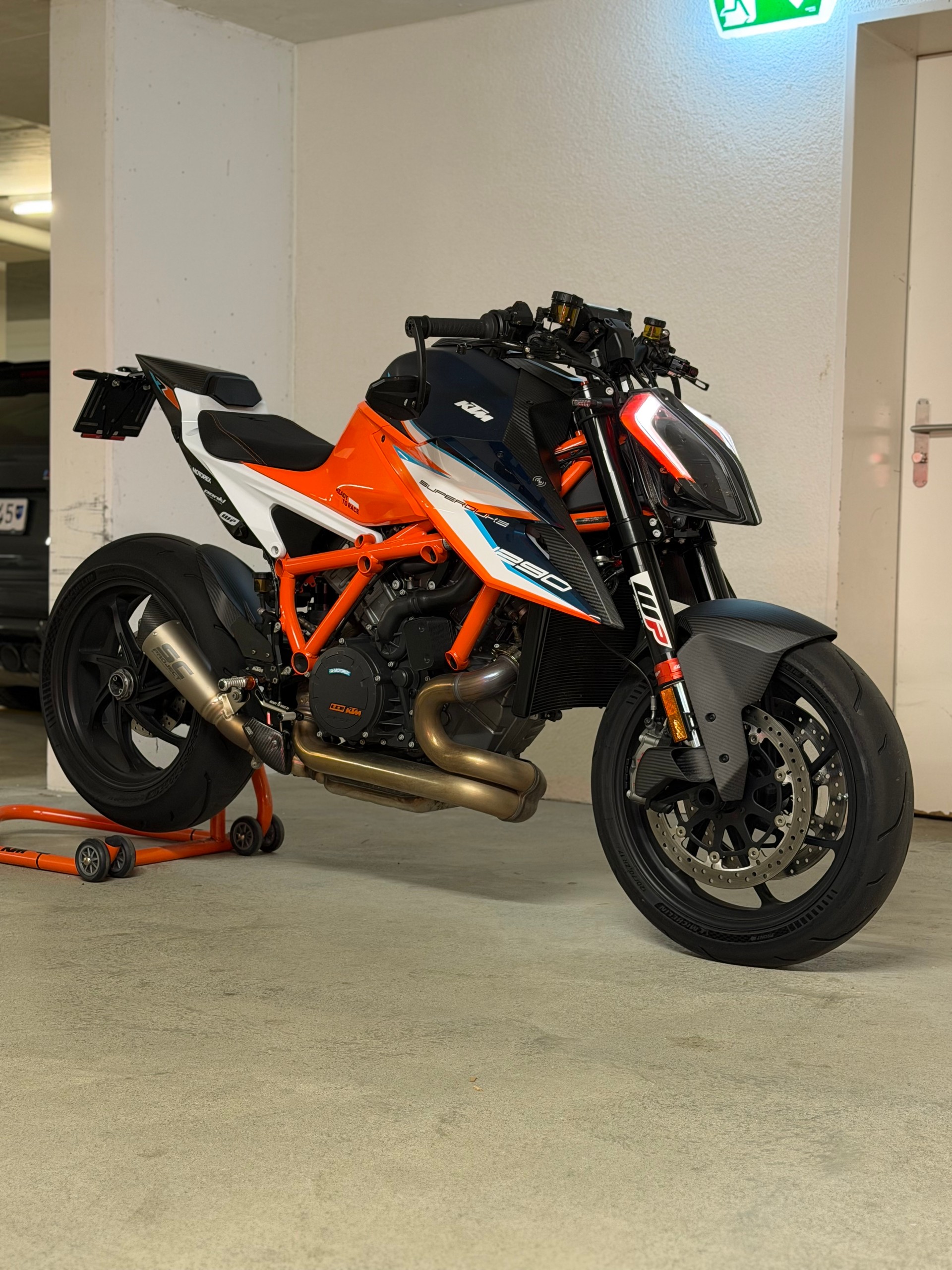KTM 1290 Super Duke RR-image-2