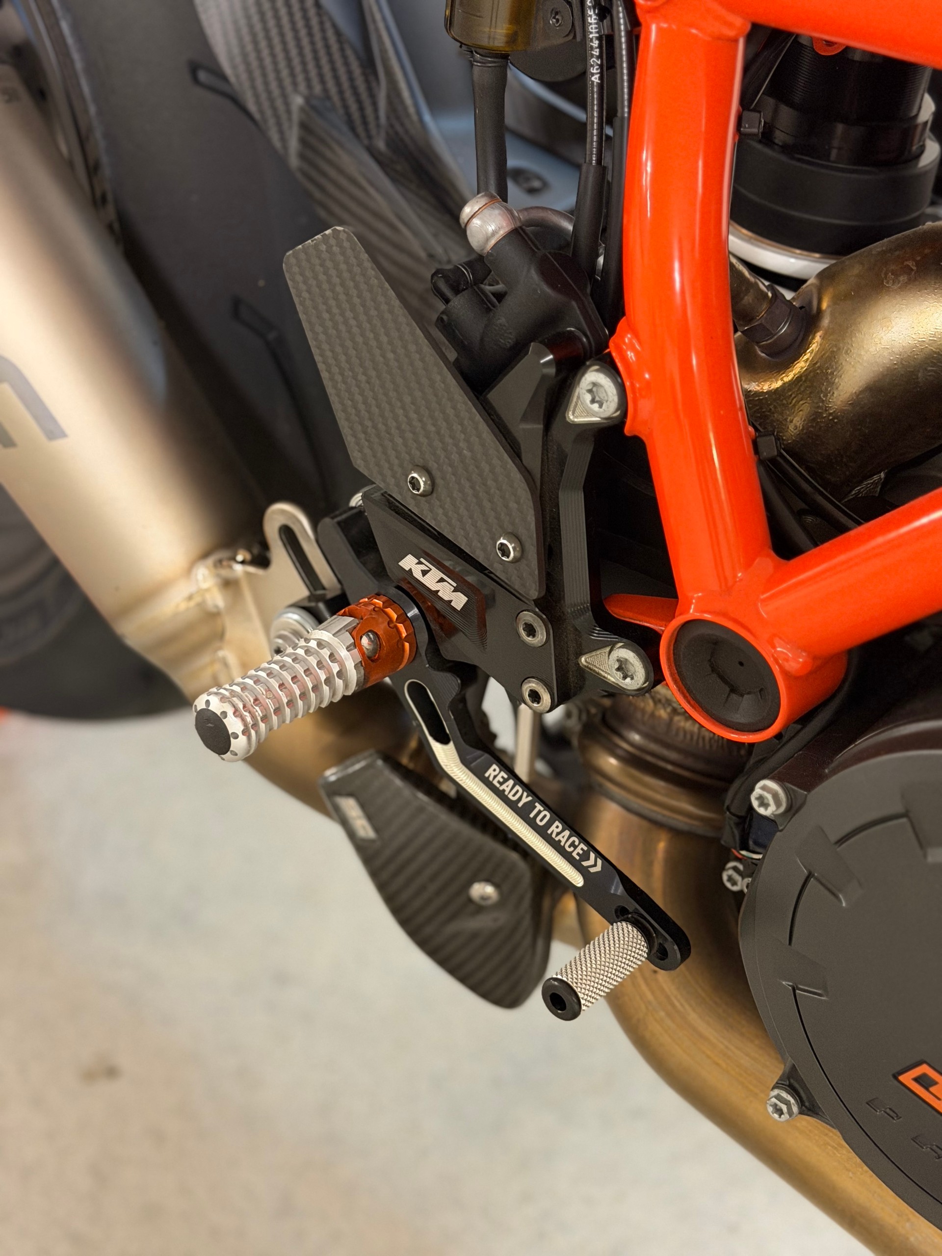 KTM 1290 Super Duke RR-image-9