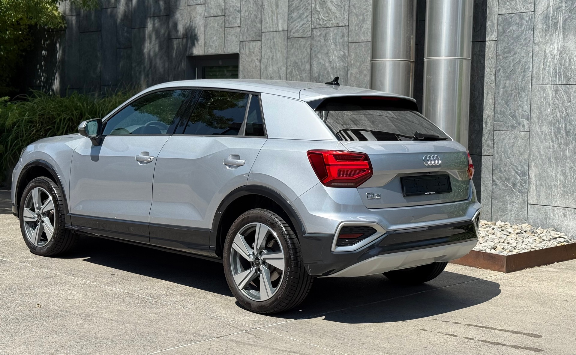 AUDI Q2 35 TFSI S line S-tronic-showroom-element-2