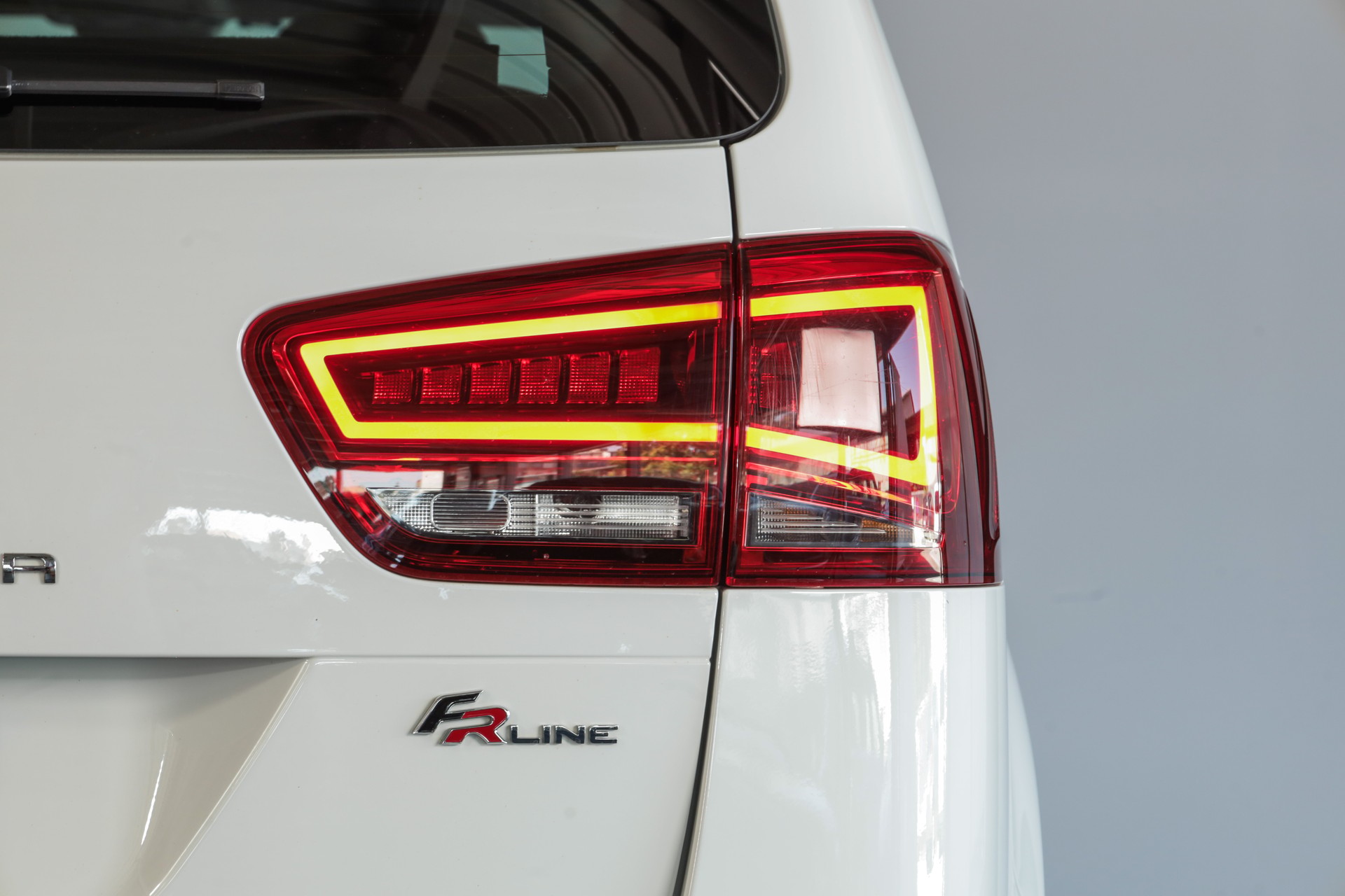SEAT Alhambra 1.4 TSI FR Line DSG-image-5