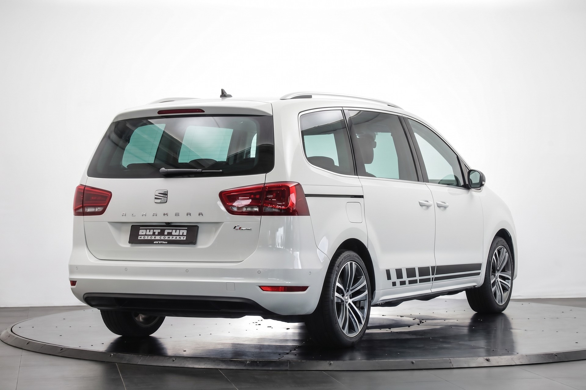 SEAT Alhambra 1.4 TSI FR Line DSG-showroom-element-3