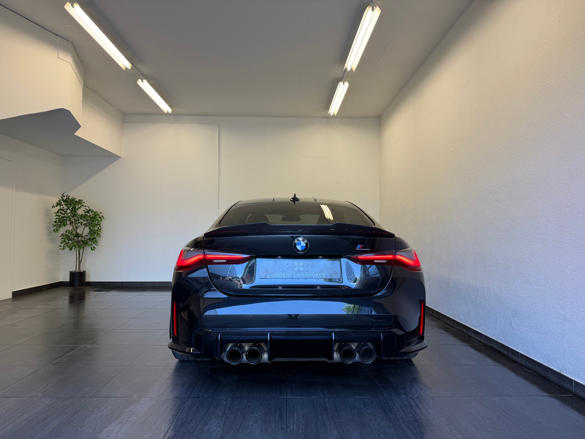 BMW M4 Coupé Competition M xDrive-image-11