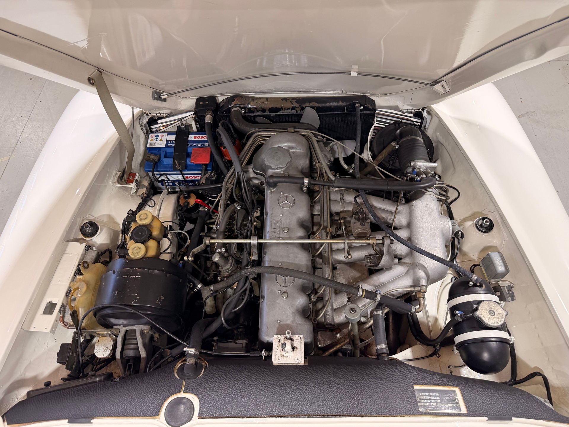 MERCEDES-BENZ 280 SL Pagode VETERAN-image-23