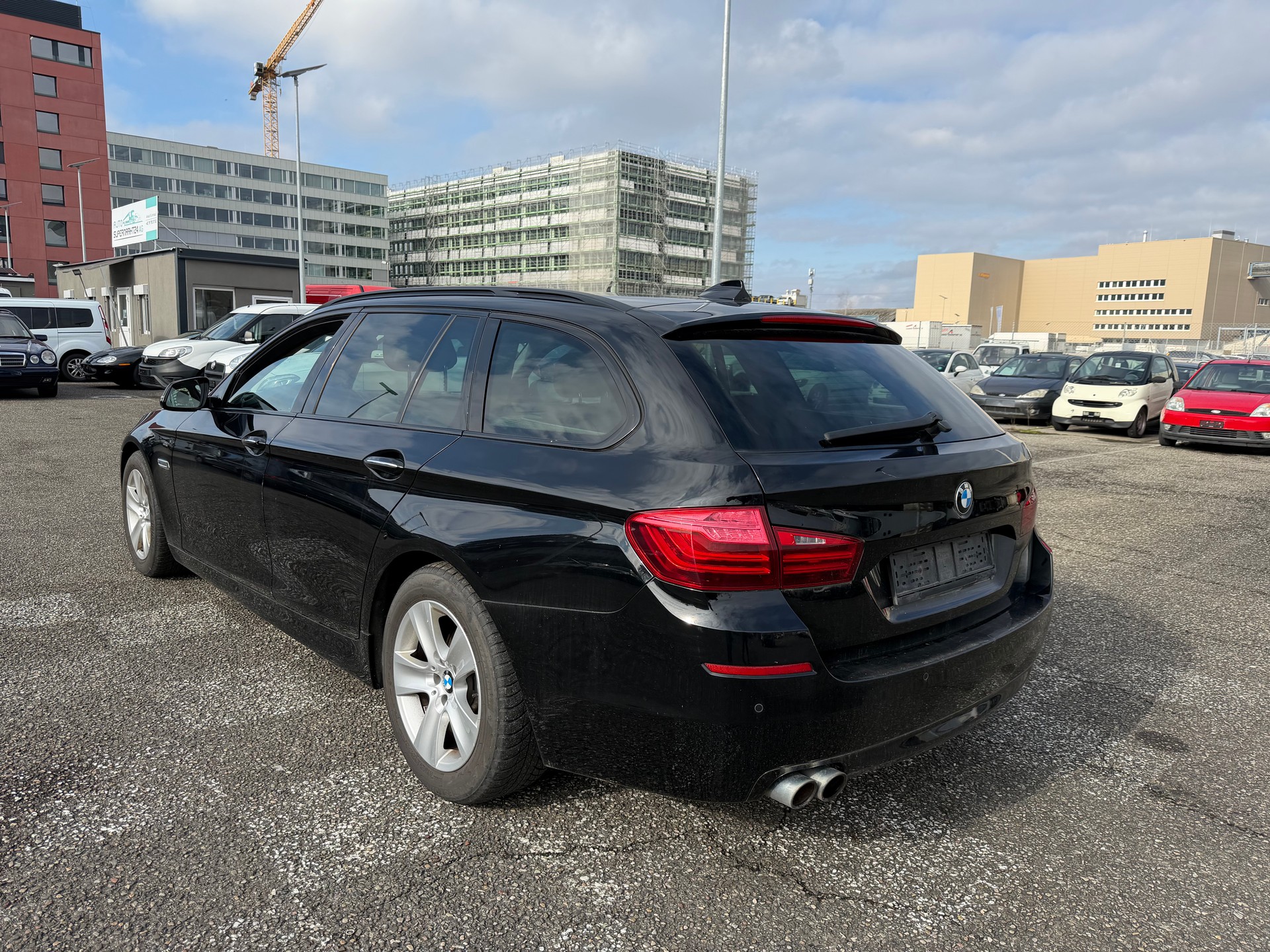 BMW 520d Touring Luxury Line Steptronic-image-2