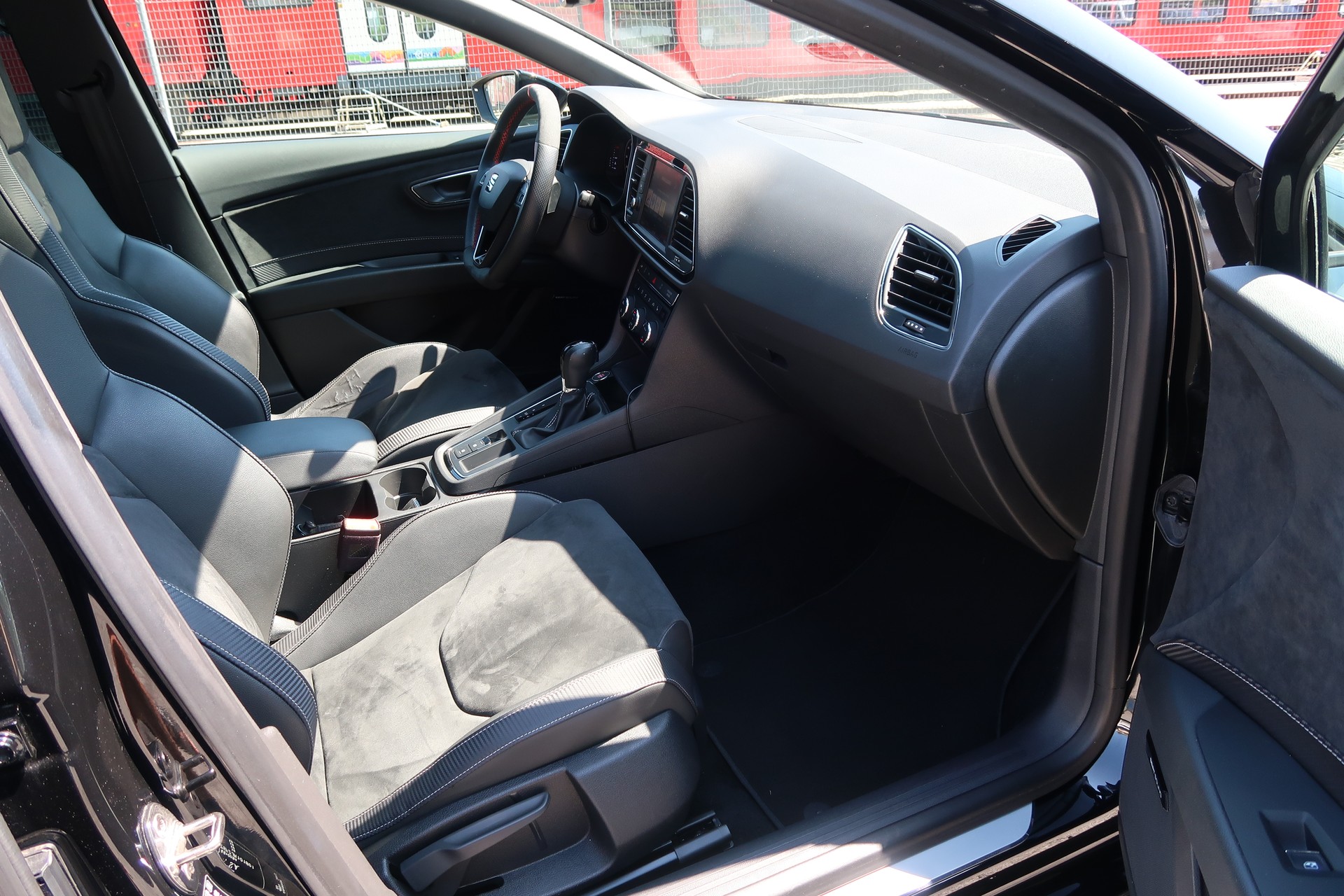 SEAT Leon ST 2.0 TSI Cupra 300 4 Drive DSG-image-19