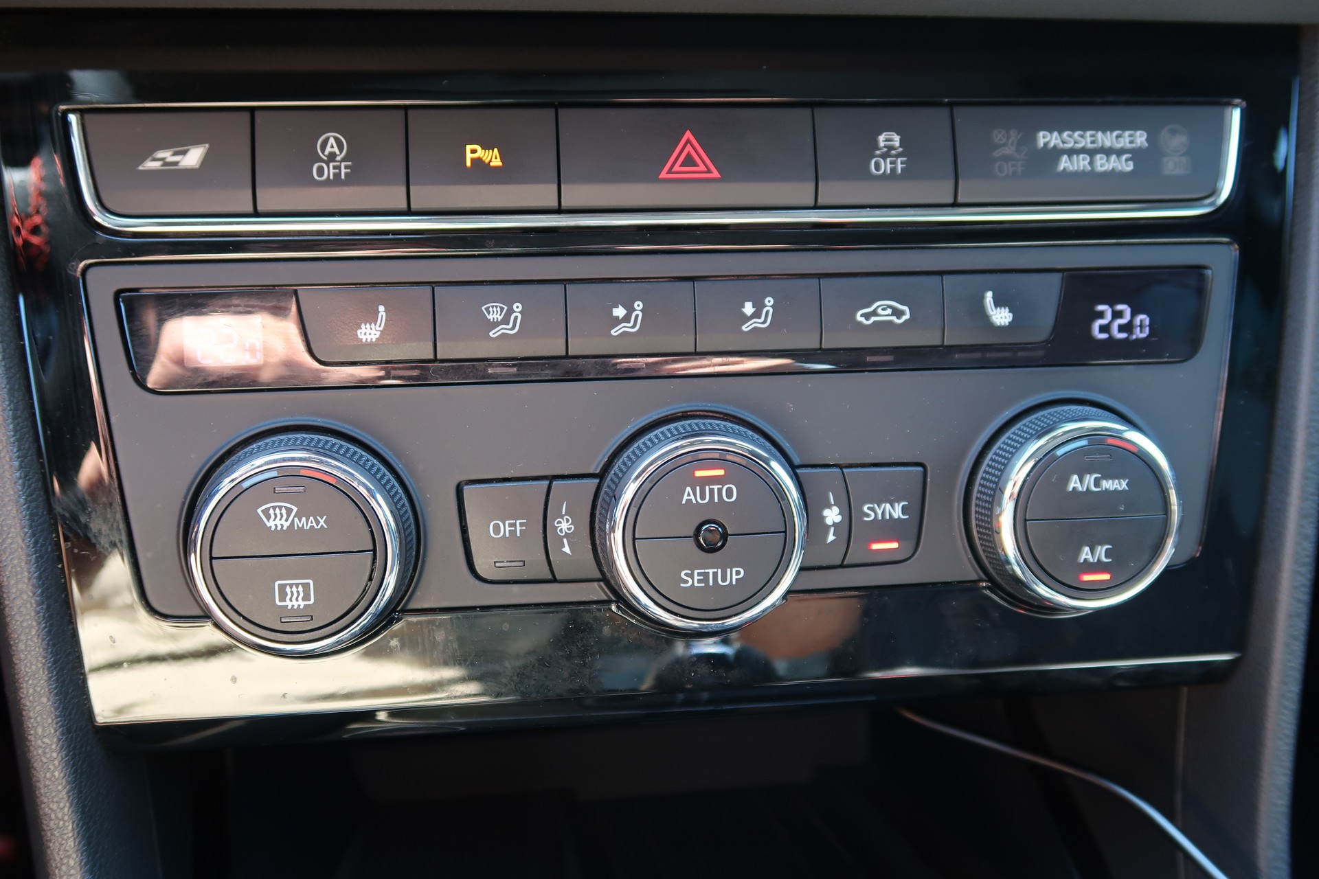 SEAT Leon ST 2.0 TSI Cupra 300 4 Drive DSG-image-12