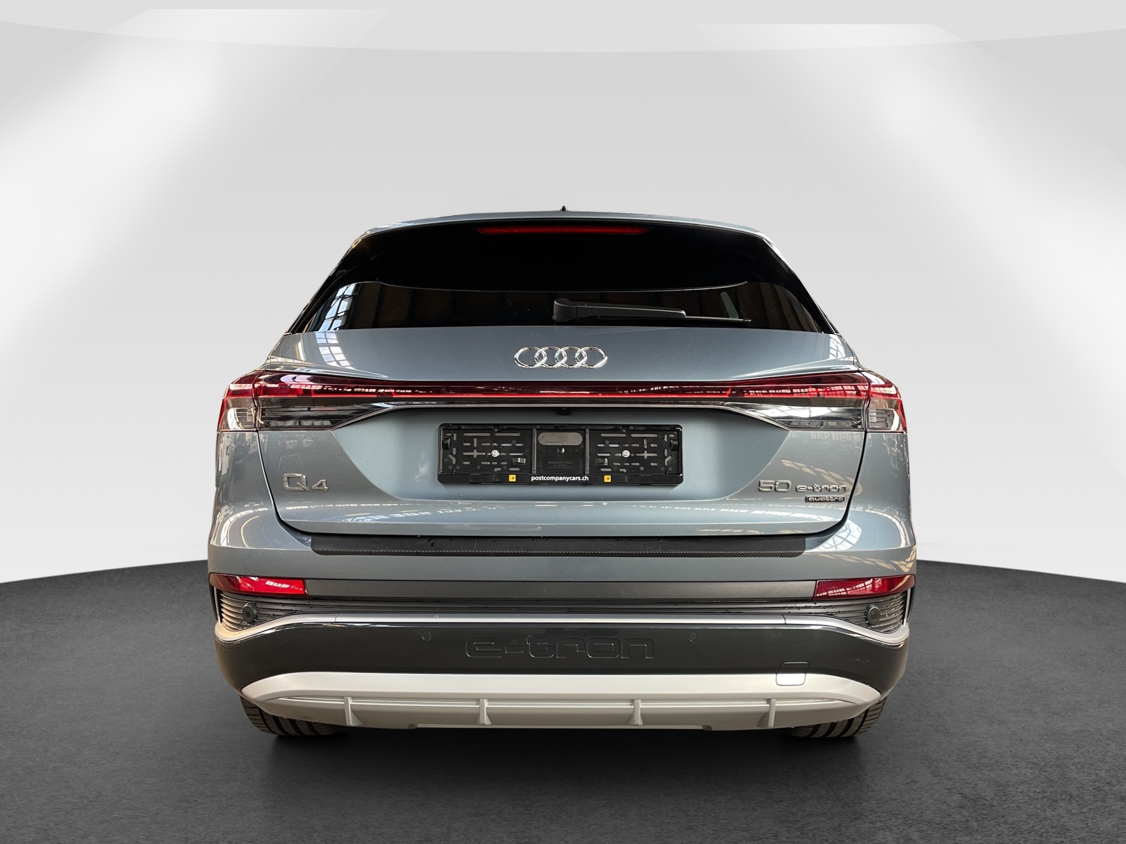 AUDI Q4 e-tron S-Line 50 quattro-image-4
