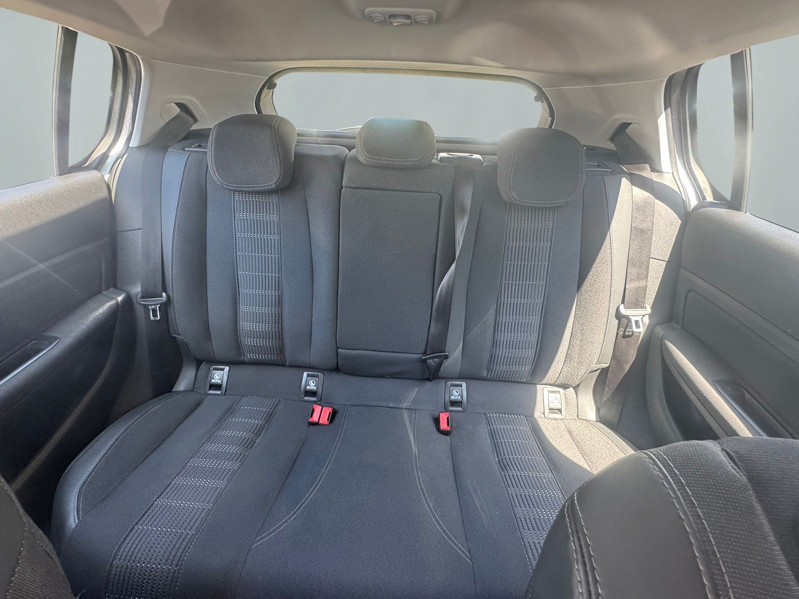 PEUGEOT 308 1.2 Pure Tech Allure Pack EAT8-image-8